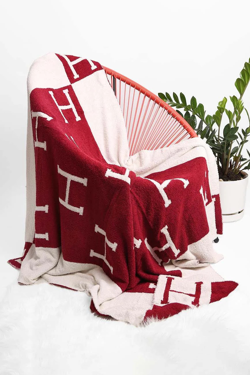 BACK IN STOCK!! Comfy Luxe Throw Blanket in 7 Colors | Glitzy Bella