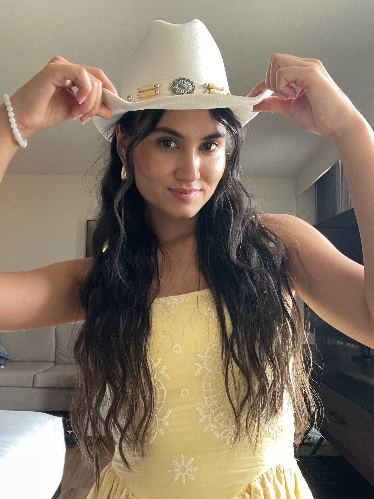 Cowboy hat acquired🤠🤍 




western chic, western style, western fashion, festival wear, festival style, cowboy hat, festival outfit, coastal cowgirl, country concert outfit, country outfit

#LTKgrwm #LTKootd #LTKTravel