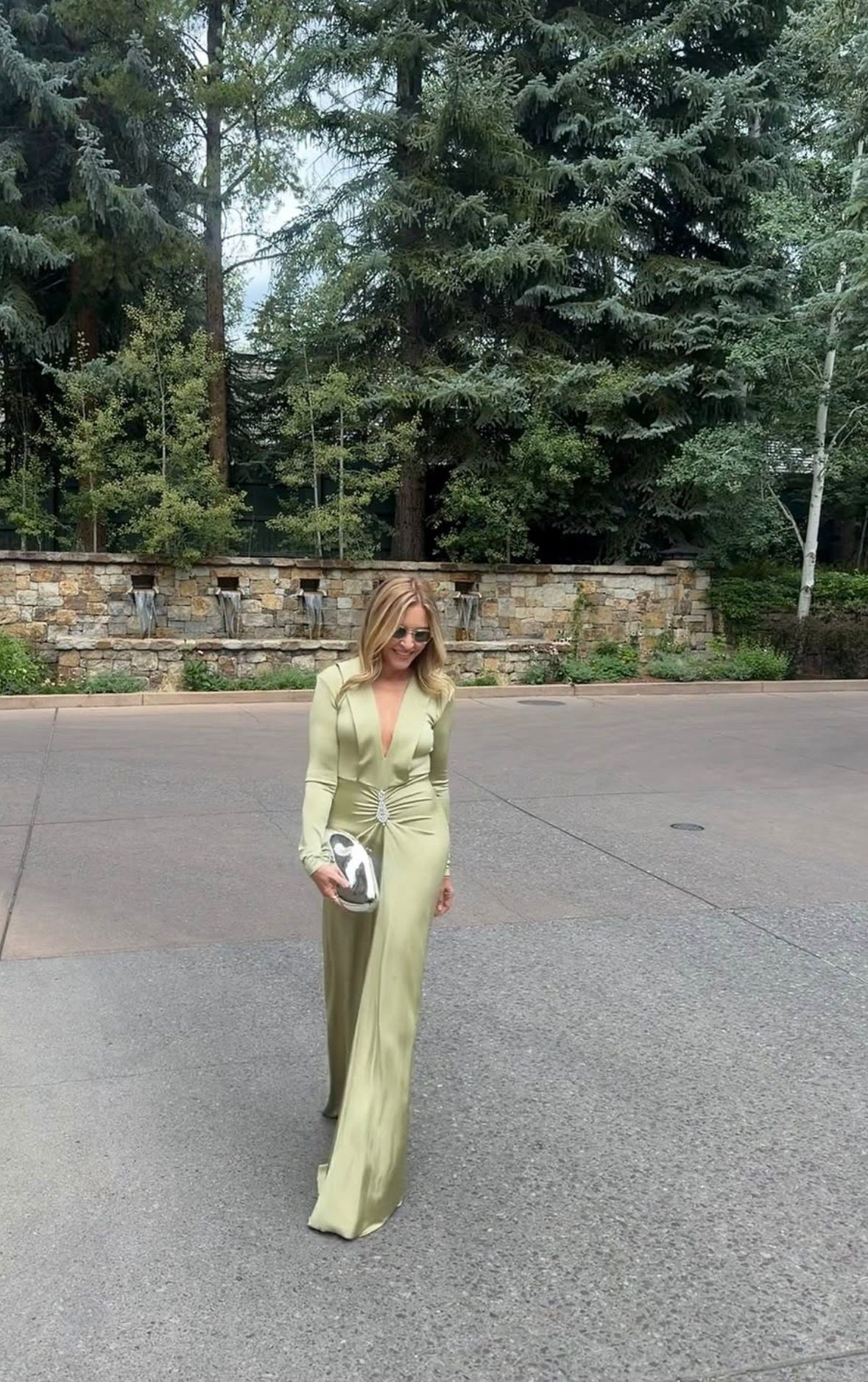 A very special outfit for a very special wedding