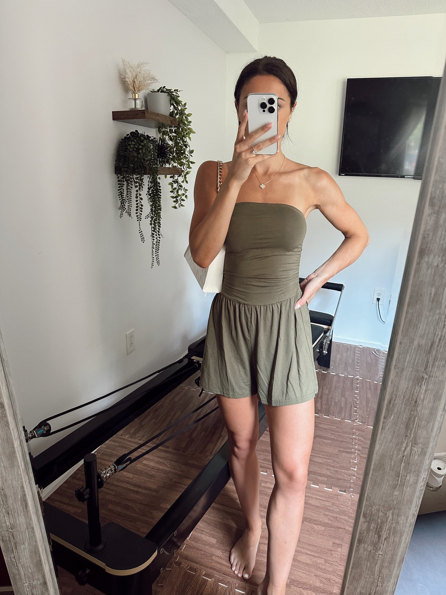 The most comfortable one piece from SHEIN 🤍

#LTKSeasonal #LTKFindsUnder50 #LTKStyleTip