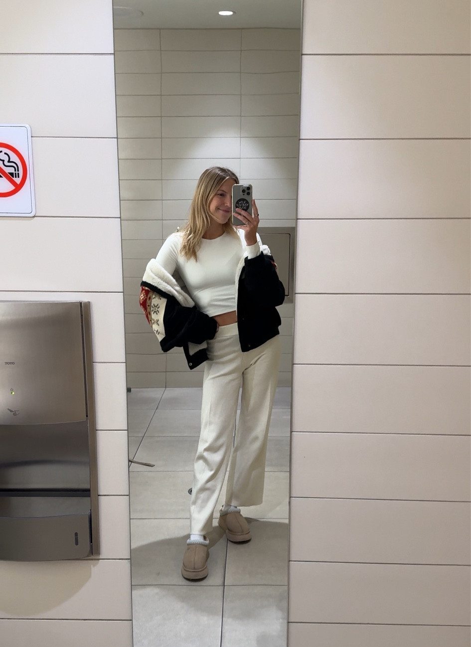 Business class fit ✈️🇹🇷

#LTKstyletip #LTKtravel #LTKcanada