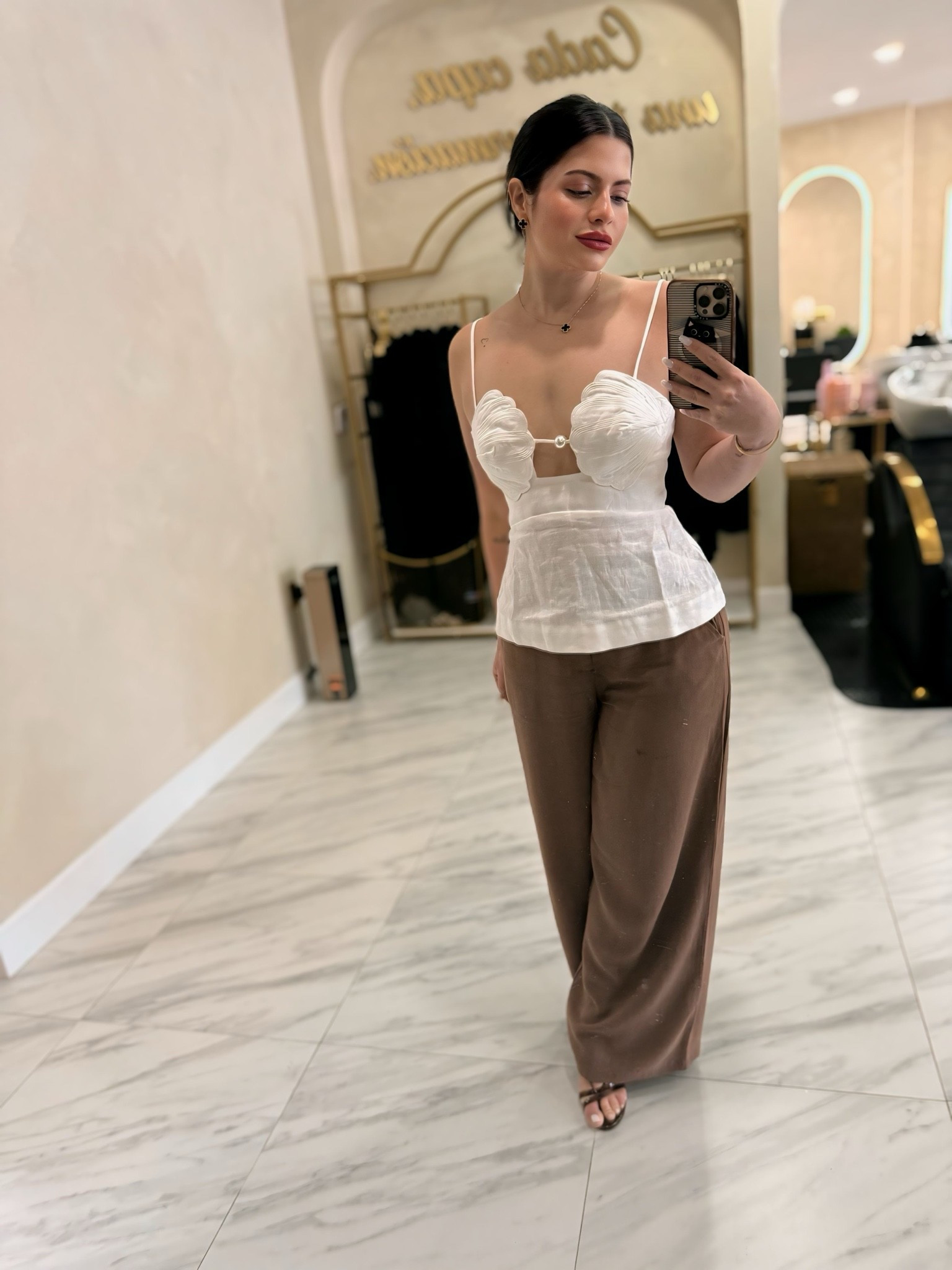 Es Hermosa 🥰🥂 estoy usando un size S

#LTKgrwm #LTKootd #LTKdayinmylife