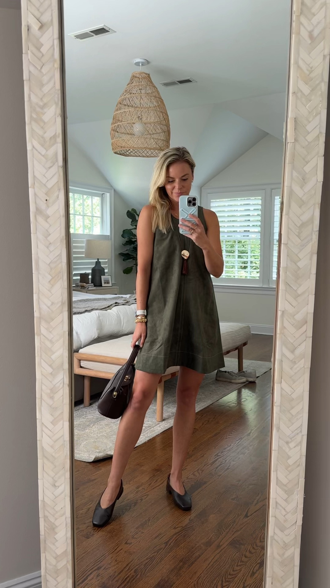 Dress is 30% off this weekend and also comes in brown.
-size XS (my smaller size) I’m 5’5
-flats fit tts

#LTKSaleAlert