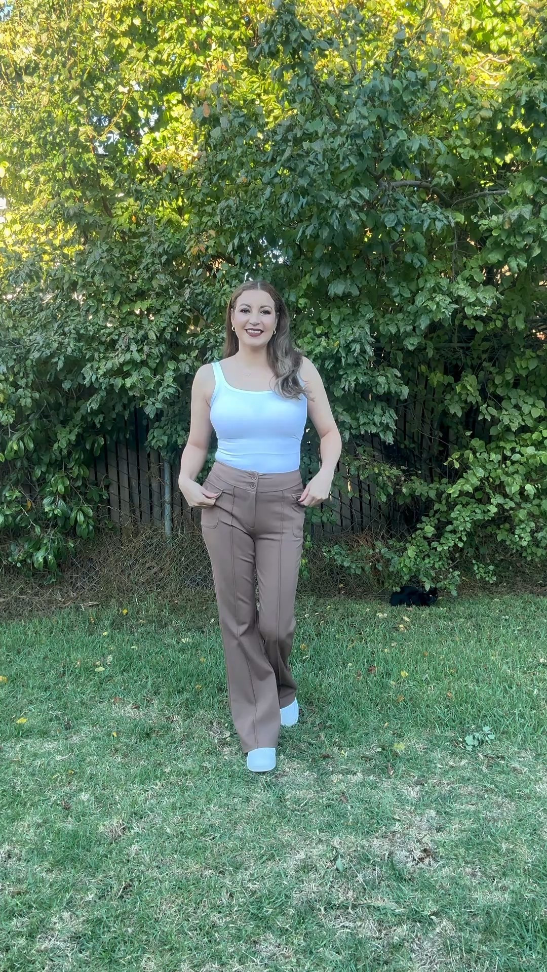 High Waisted Side Flap Pocket Flare Casual Cargo Pants.
Size:M 8/10 Regular 

#LTKSeasonal #LTKStyleTip #LTKMidsize