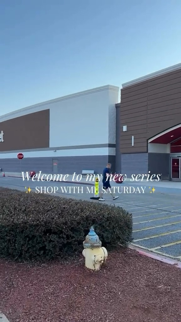 New series starting today 🤗 this is one of my favorite hobbies so why not share it with you guys?! 

#amazonfinds #target #targetfinds #targethalloween #targethaul #targetmusthaves #fallvibes #falldecor #falldecorating #saturdayvibes #saturdaymood #shoppingvlog #homedesign #edesign #homestyle