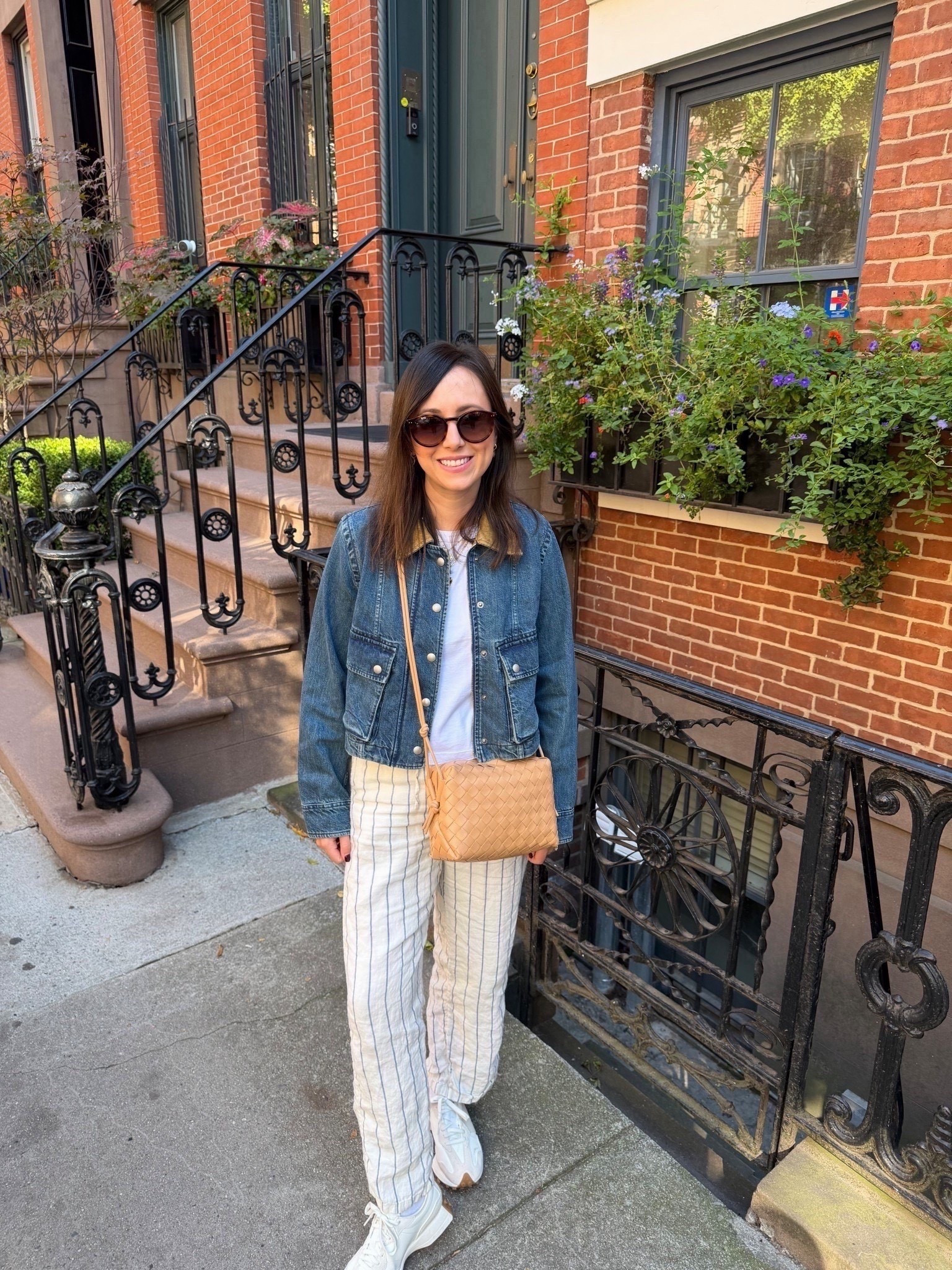 The cutest trapeze denim jacket! Obsessed with the corduroy collar for fall! 



#LTKFindsUnder100 #LTKootd #LTKSeasonal