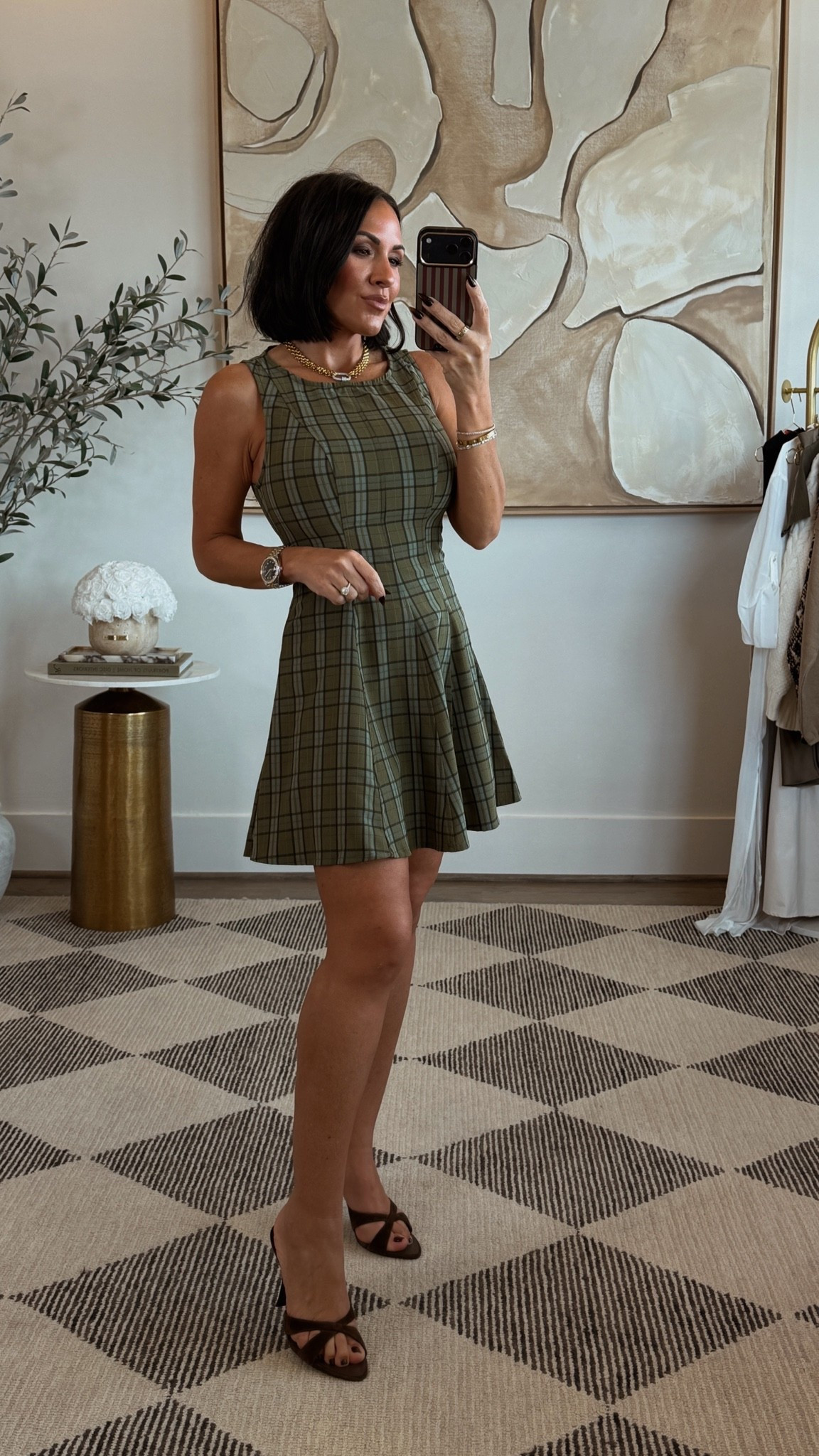 Such a cute fall dress. 

In an xs