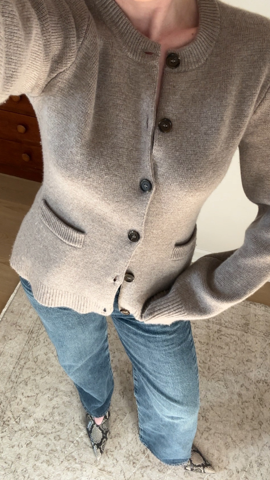 The Jenni Kayne Cooper Cardigan is a must have 👌🏼

#LTKStyleTip #LTKSeasonal