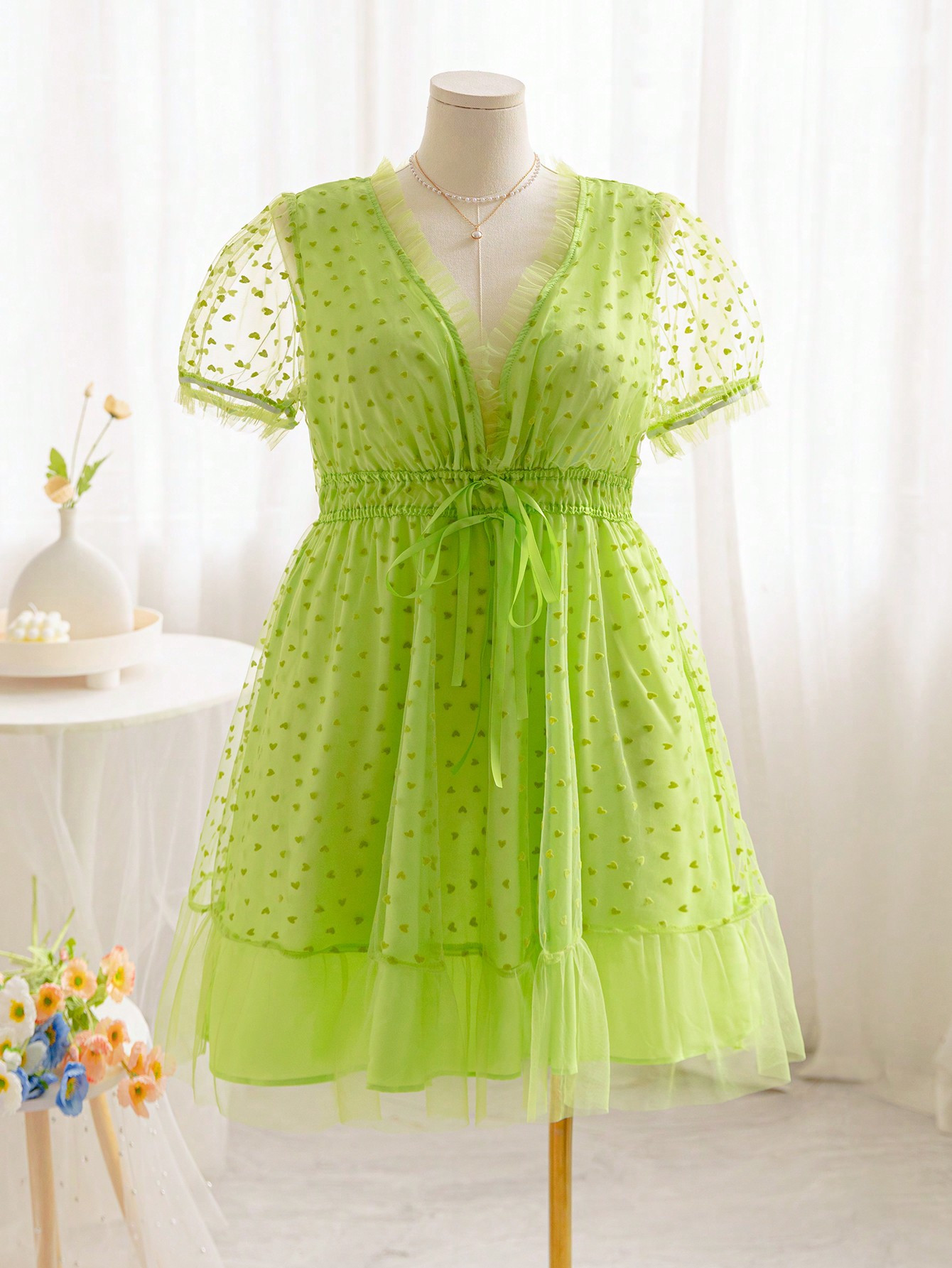 TrendsSHEIN WYWH Plus Size Solid Color Deep V-Neck Mesh Splice Summer Short Sleeve Dress | SHEIN