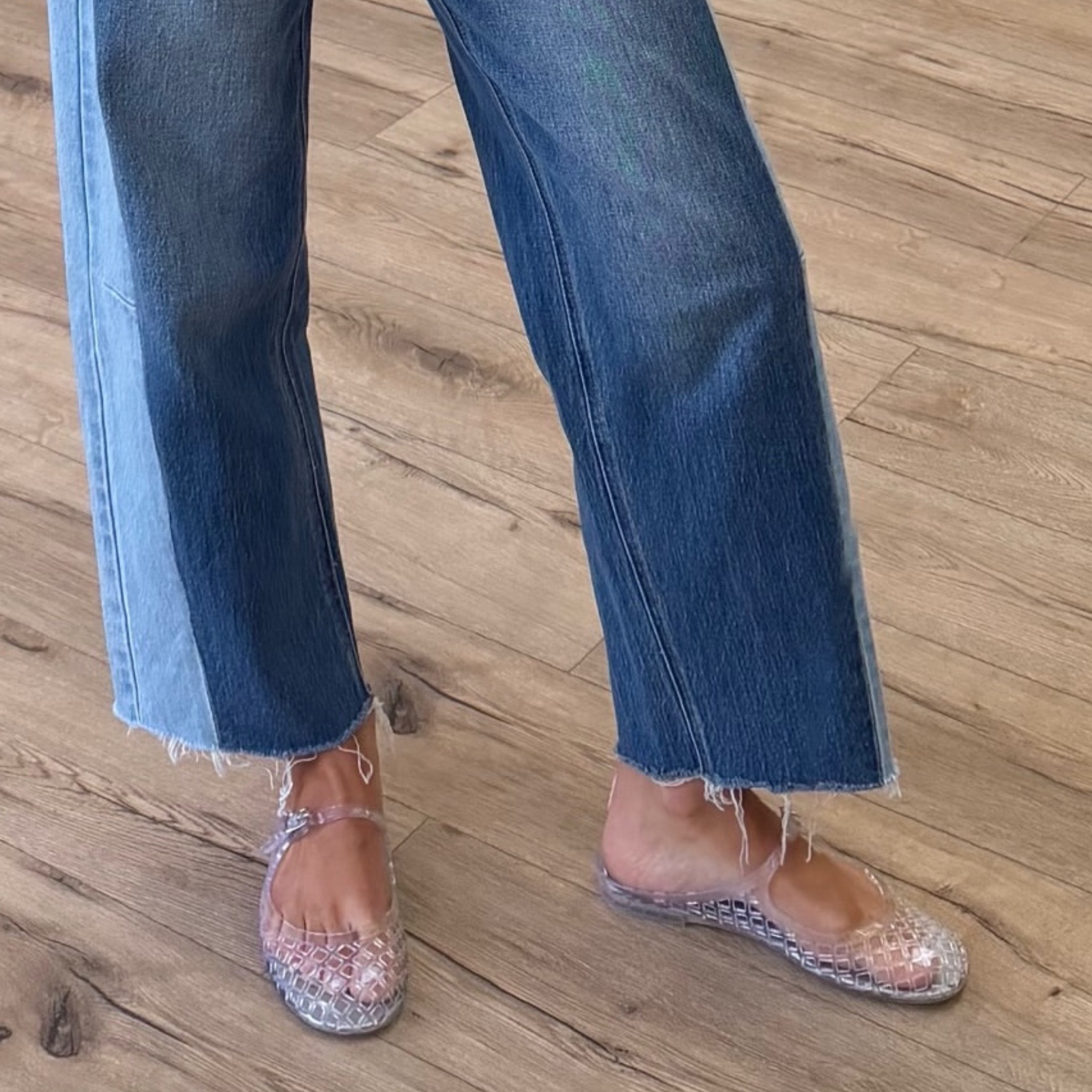 Jelly shoes 🫶🏼

#LTKTravel #LTKSwim #LTKgrwm