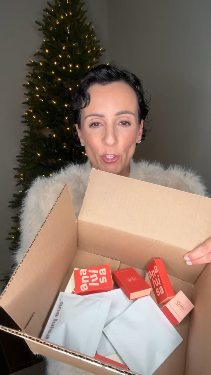 These were so fun to open! Cute, affordable, classic AND hypoallergenic.

#ad #analuisanypartner 

#LTKGiftGuide #LTKFindsUnder50 #LTKHoliday