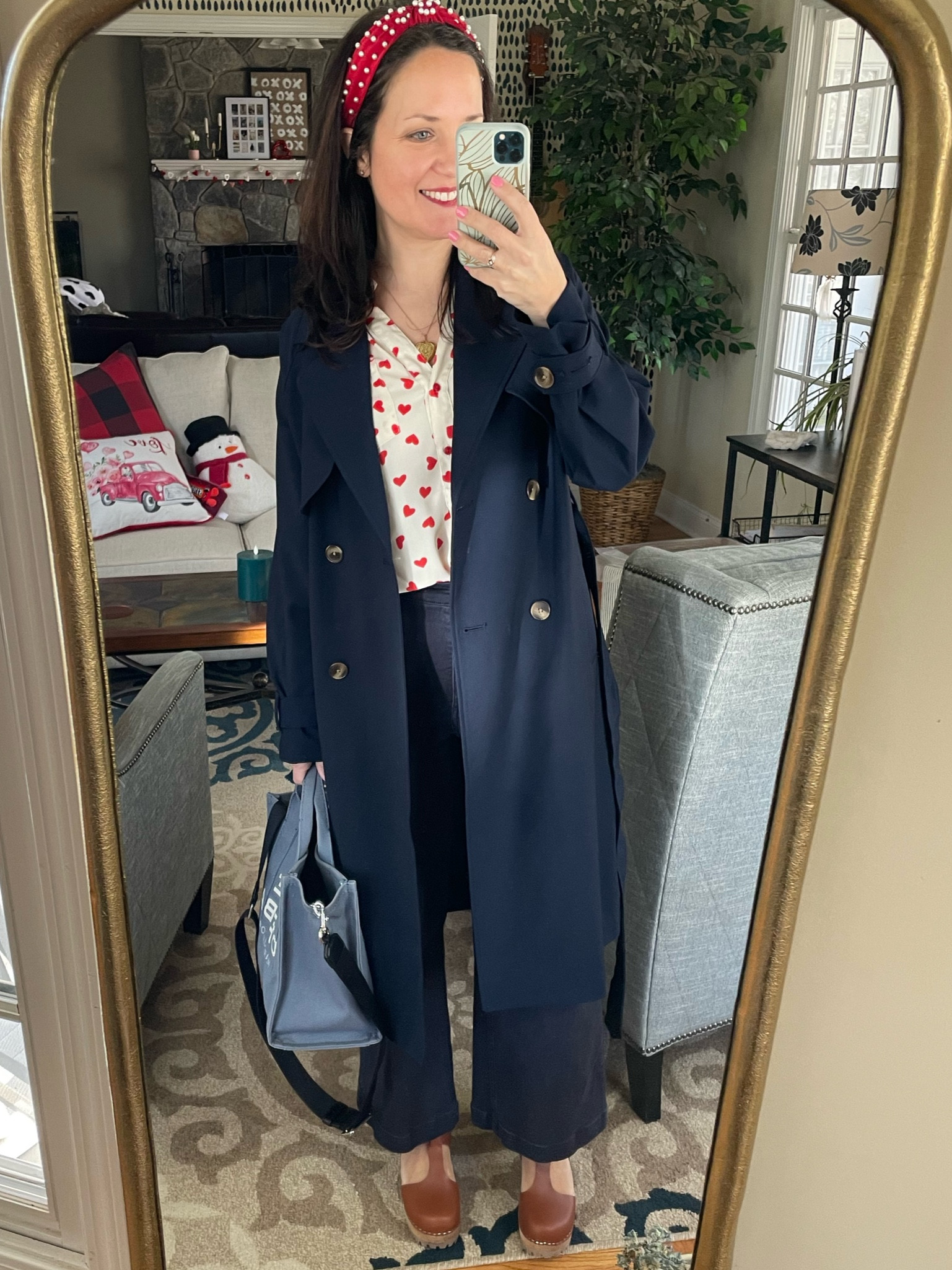 Trench coat love

#LTKSeasonal #LTKitbag