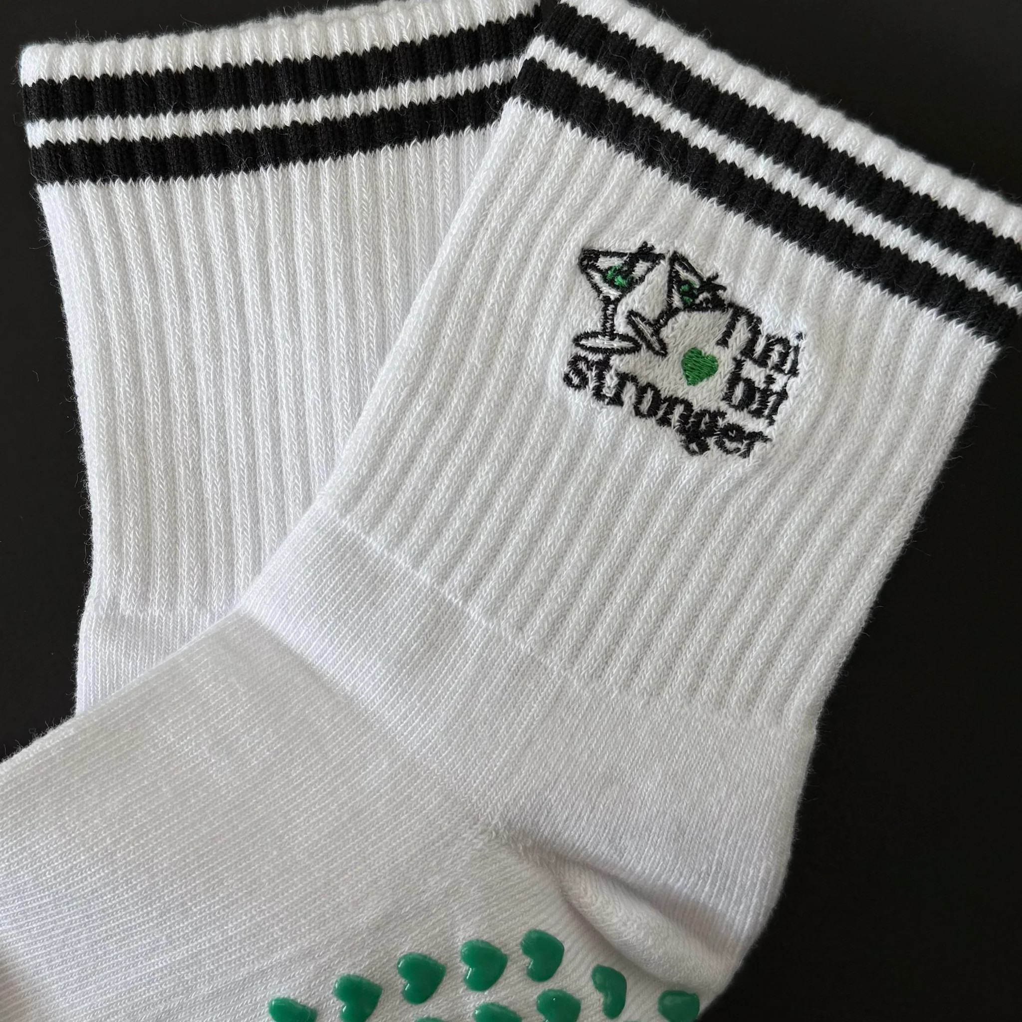 Tini Bit Stronger Socks | Pila-Barre