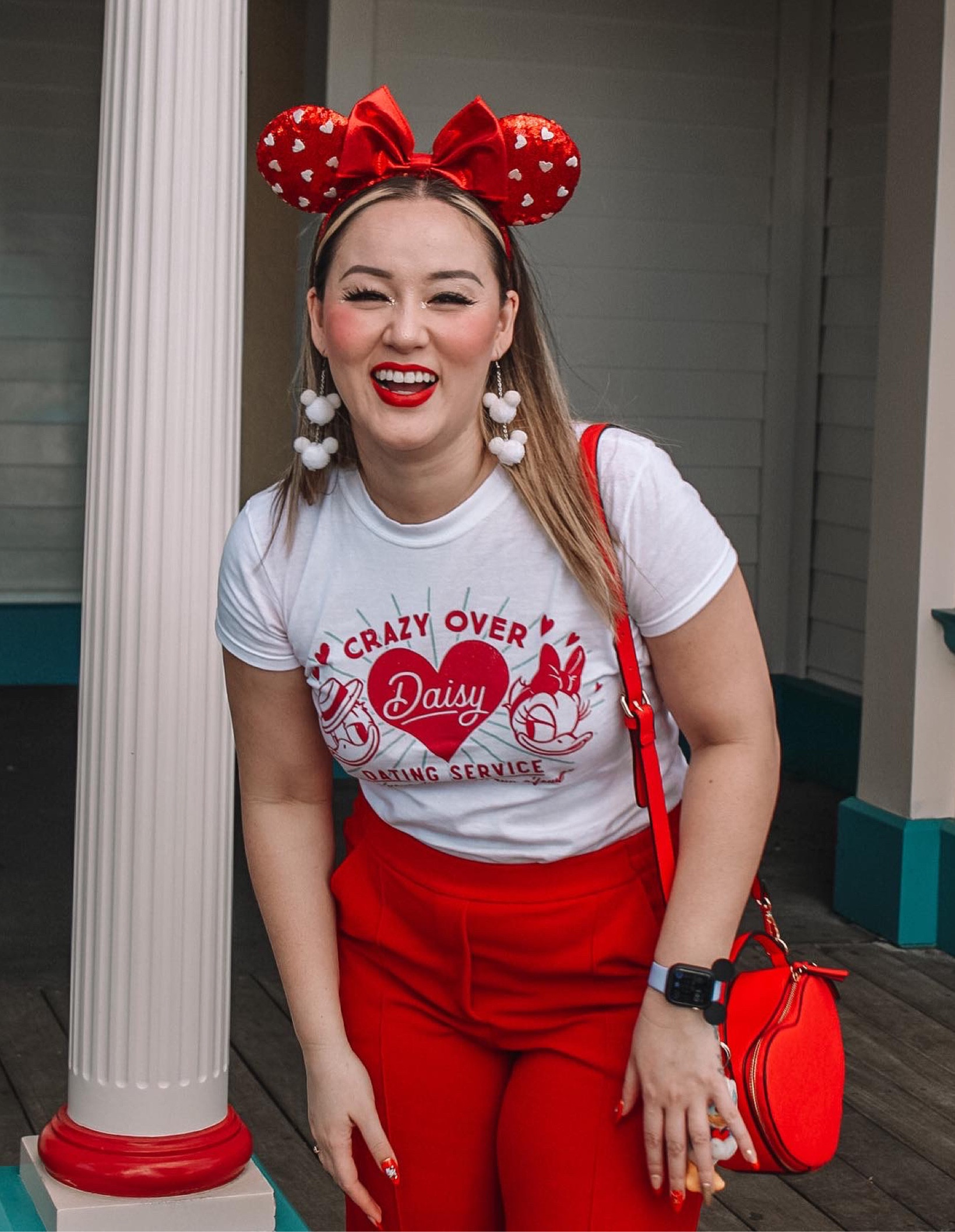 Crazy over Daisy dating service… at your service! ❤️