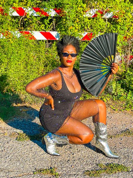 Bow Down  

Renaissance Houston Concert outfit idea festival outfit Beyoncé concert cowgirl boots silver chrome sparkly metallic

#LTKfindsunder100 #LTKfindsunder50 #LTKshoecrush