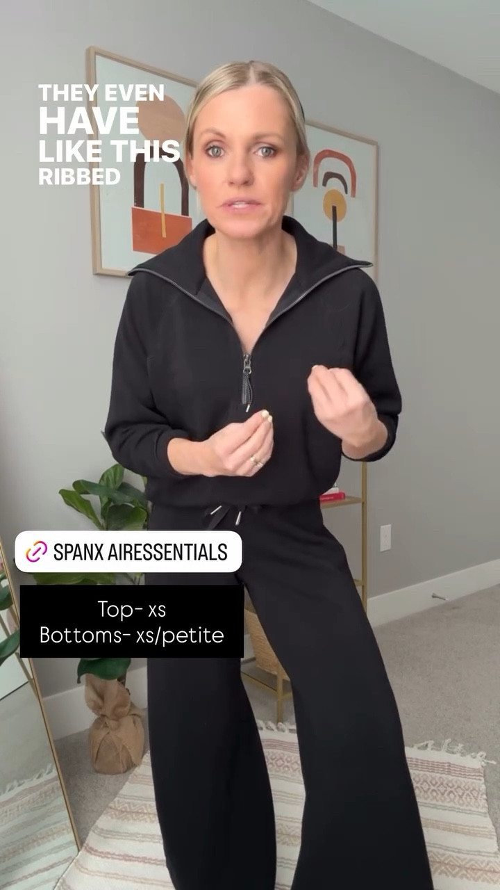 I love this lounge set from @Spanx Copy the code for 20% off!
Top- xs
Bottoms- xs/petite

#LTKootd #LTKPetite #LTKSaleAlert