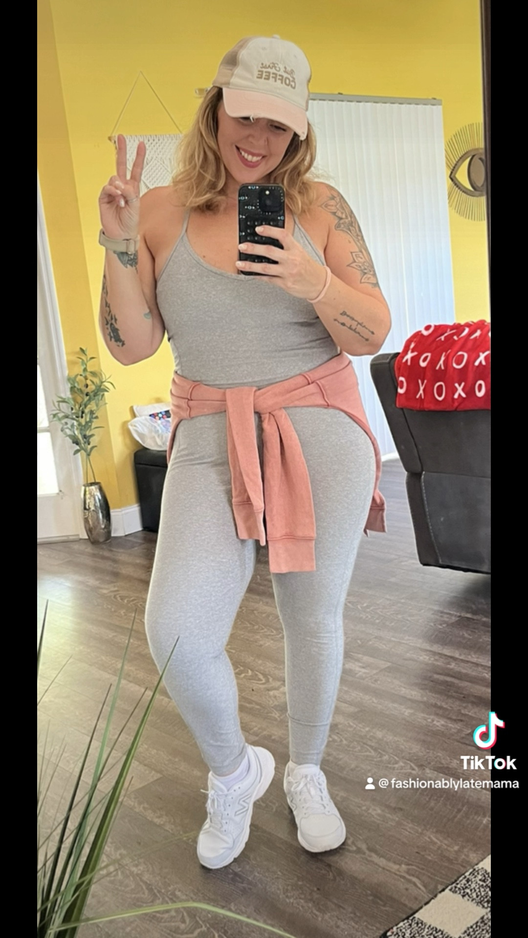 #OOTD #fashioninspo #midsizefashion #smallcreatorsupport #momsoftiktokover40 #smallcreatorsontiktok 

#LTKover40 #LTKmidsize #LTKstyletip