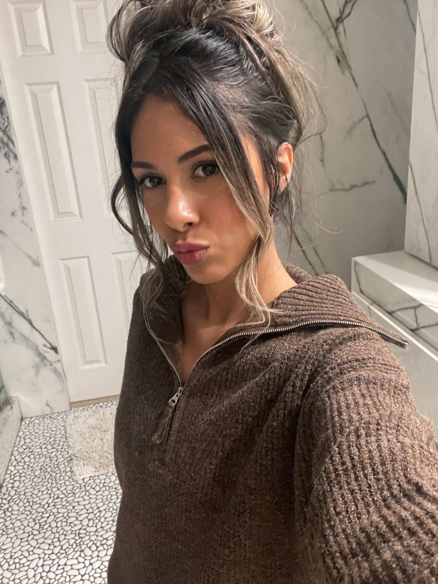 Wore this gorgeous brown sweater from Pink Blush today, I love this color right now 🤎 perfect to throw on top of anything, even your workout clothes and gives me the start of fall vibes. I’m wearing a size small - I usually wear an extra small but I wanted an oversized fit! 

•••

Fall outfit fall top fall sweater layering sweater half zip sweater 1/4 zip sweater fall clothes fall shopping brown top brown zip up top brown pullover maternity friendly clothes 