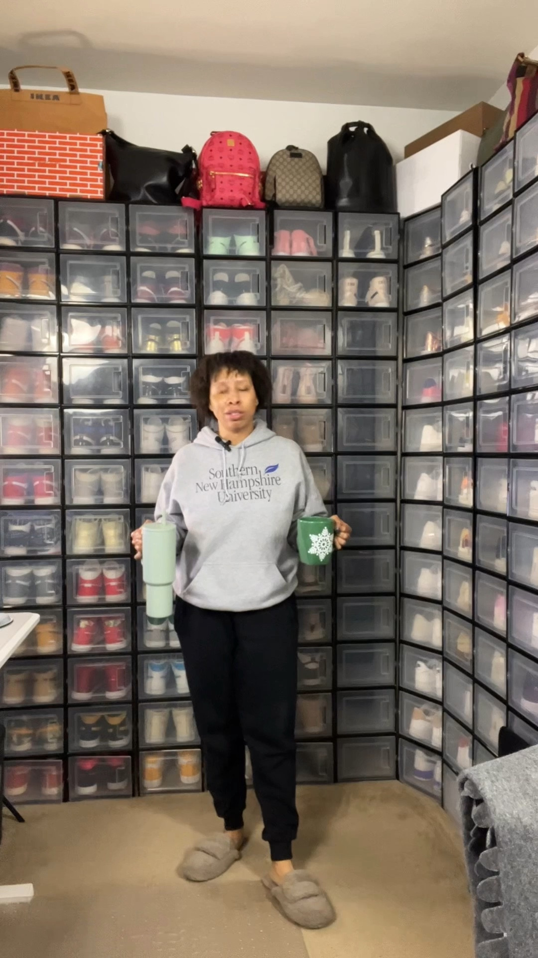 Christmas Eve OOTD


#LTKWorkwear #LTKPetite #LTKootd