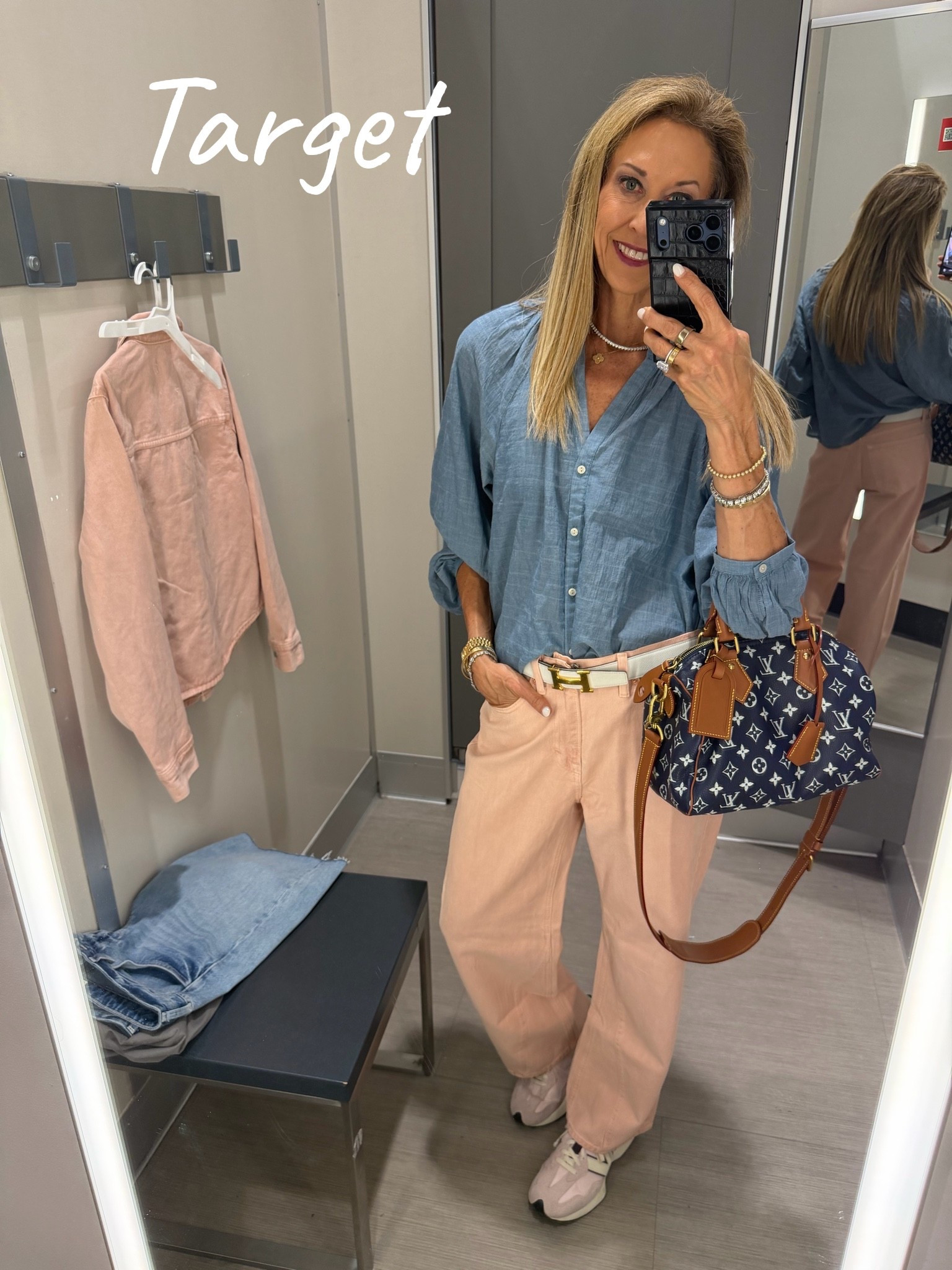 Loving my new outfit. I can wear the shirt with so many different things. It’s like a chambray.

#LTKgrwm #LTKootd #LTKOver40