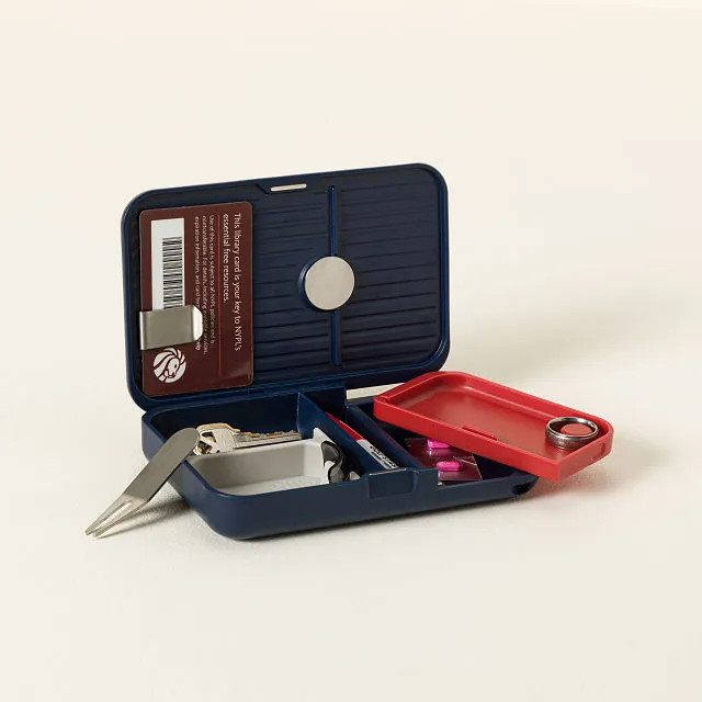 Golfer's Portable Organizer | UncommonGoods