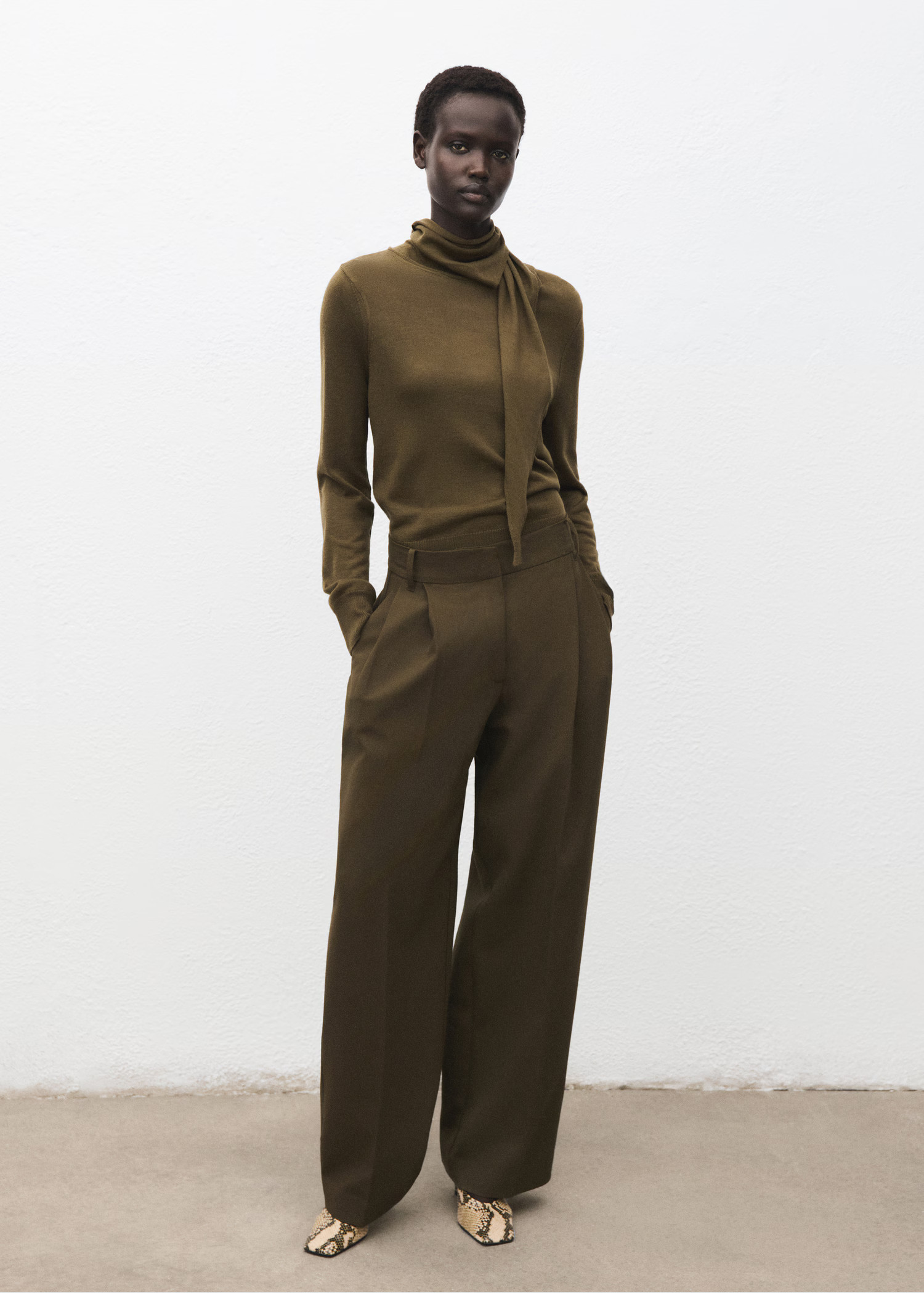 Turtleneck sweater with knot | Mango (US/MX/AU)