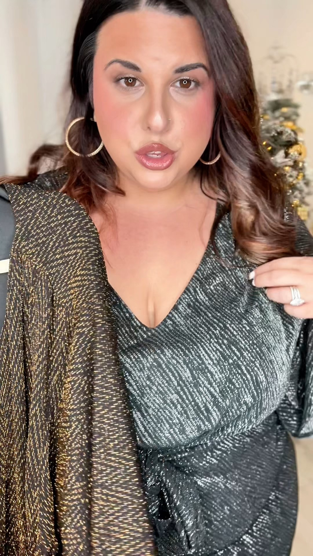 Silver or gold? Both are linked here for you! 

#LTKPlusSize #LTKCyberWeek #LTKHoliday