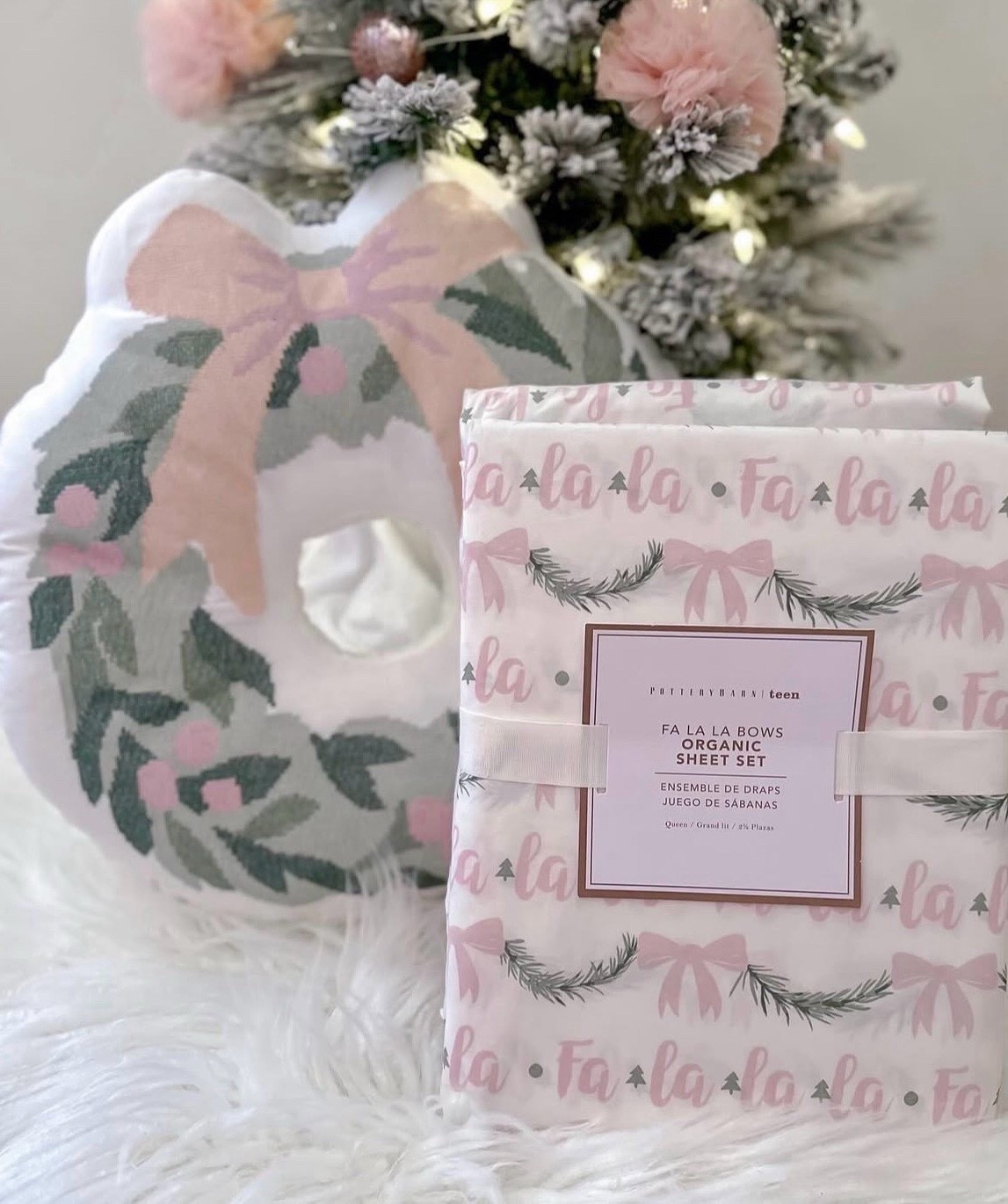 On Sale! My Pink Christmas Bedding! 

Love love these sheets! Soft, cozy & breathable.. just sink right in! Plus the cuteness brings joy!

The Fa la la Bow Sheets come in Twin-Queen. Of course I had to have the matching Wreath Pillow! ☺️

Christmas Home. Christmas Decor. Christmas Bedding. Pink Christmas 

#LTKHoliday #LTKHome #LTKSaleAlert