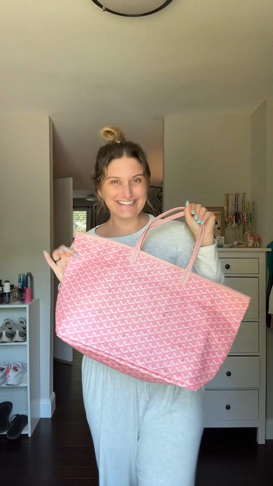 Goyard pink bag

DH gate, yellow app, dupe, summer tote 

#LTKFindsUnder100