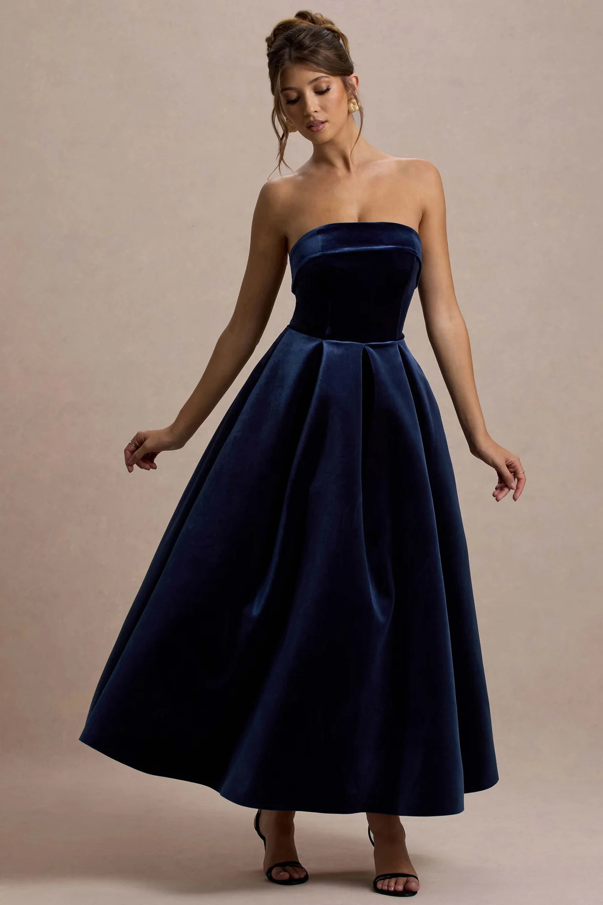 Addina | Navy Velvet Bandeau Skater Midi Dress | Club L London