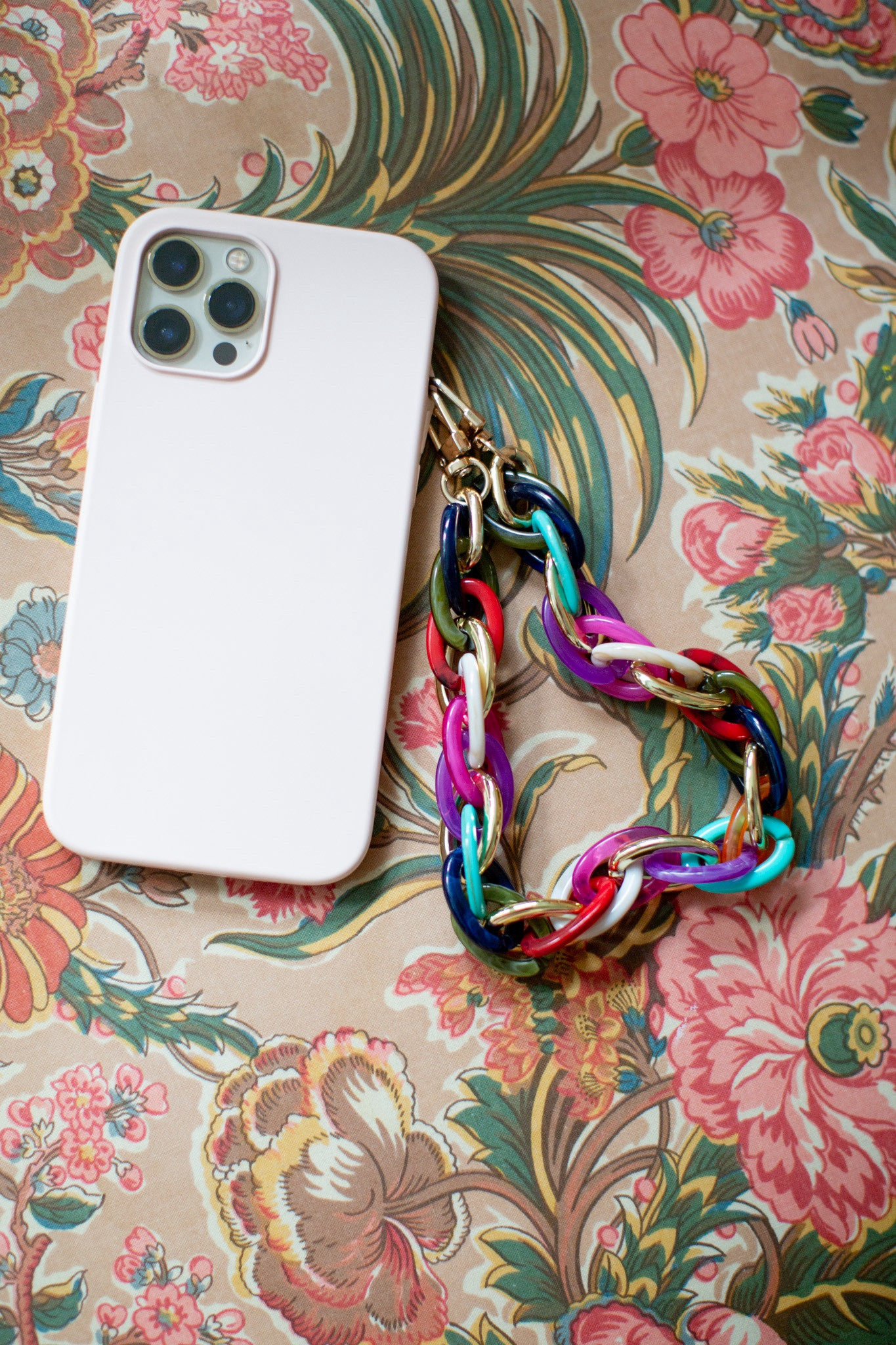 So many compliments on this fun colorful chain 

#LTKStyleTip #LTKTravel #LTKFindsUnder50