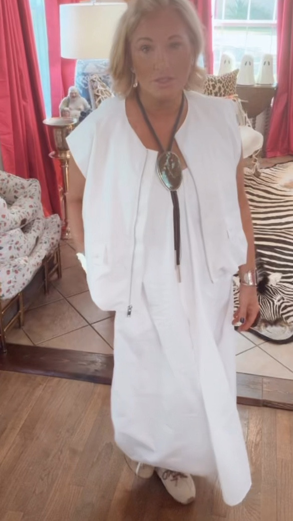 Dress and vest sold separately and available in several colors.
I have on: dress L / vest XL (I should have done my size L). 