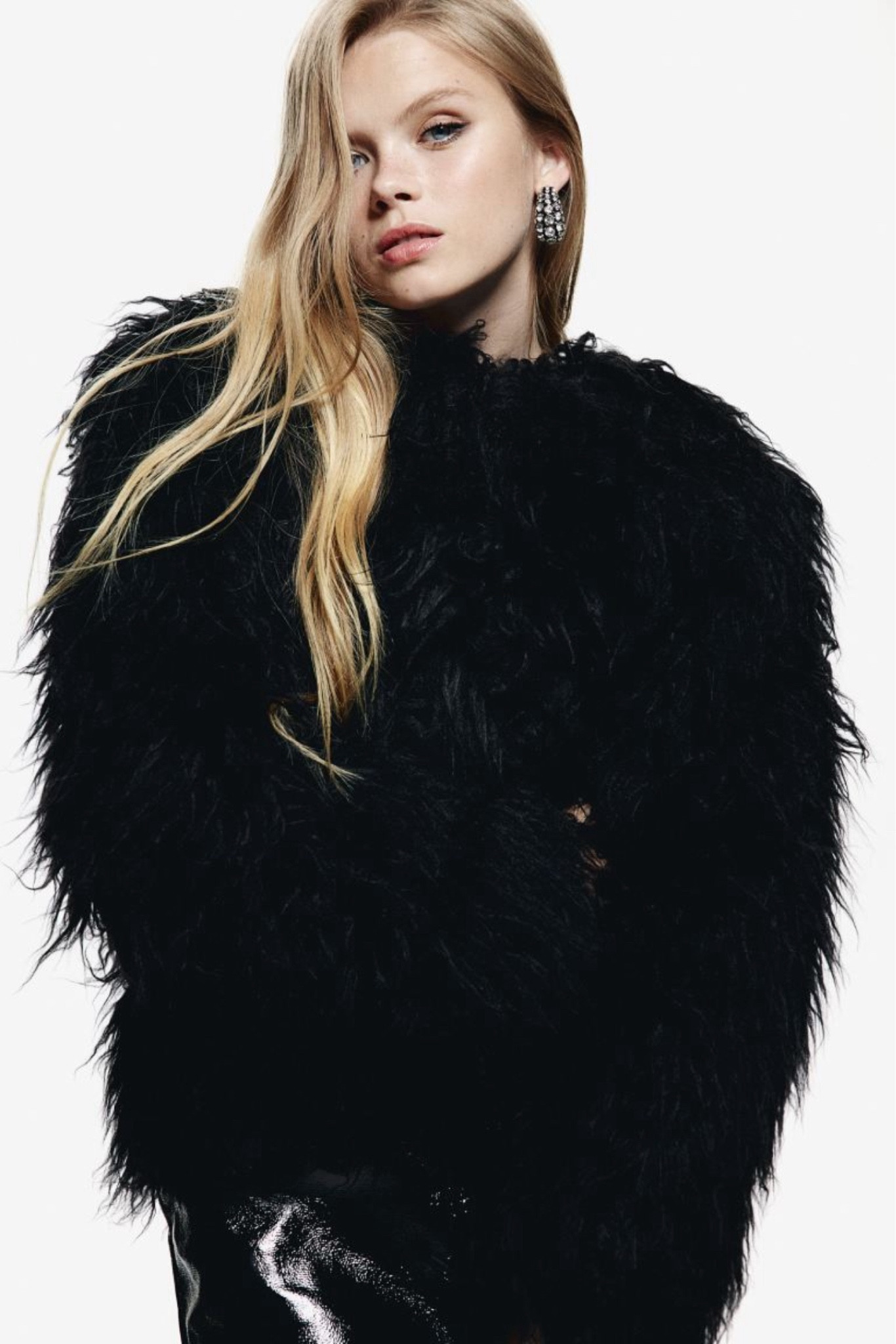 Giving a little winter luxe🖤

#LTKstyletip #LTKluxury #LTKwinter