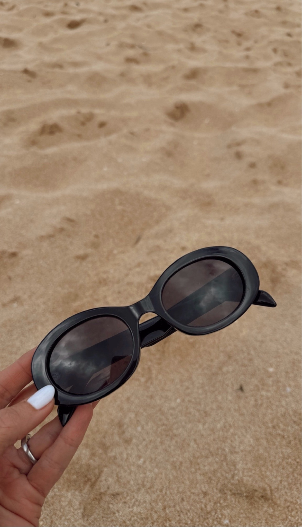 These sunglasses look designer without the price tag! Also available in brown #amazon #sunglasses #vacation

#LTKootd #LTKSeasonal #LTKTravel