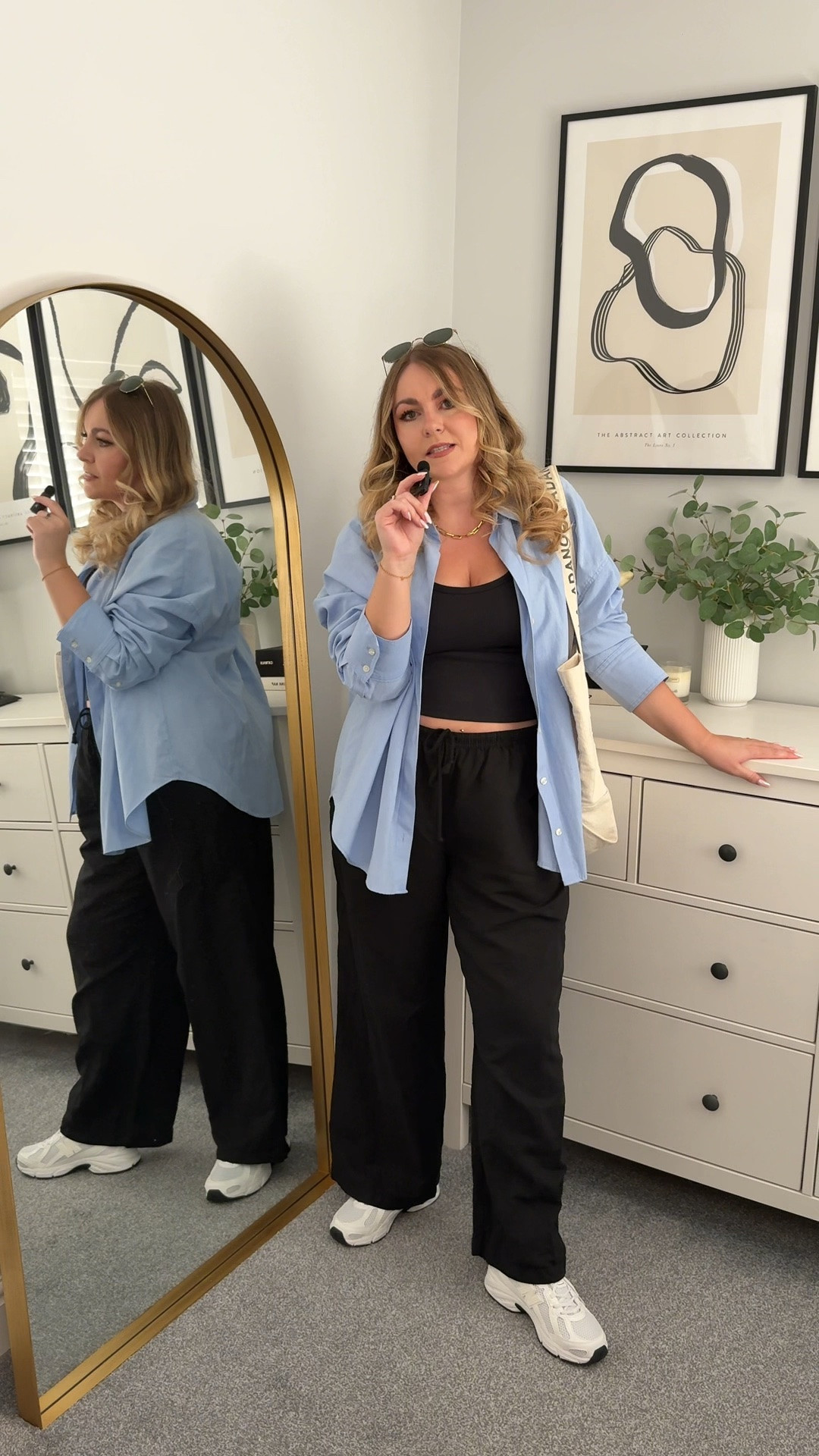 When you’re on day 1 of your cycle and fighting for your life, comfort is key but it doesn’t mean we can’t look super cute doing it 👏🏻🩵 ft the best linen trousers for under £20!!

#LTKuk #LTKmidsize #LTKstyletip