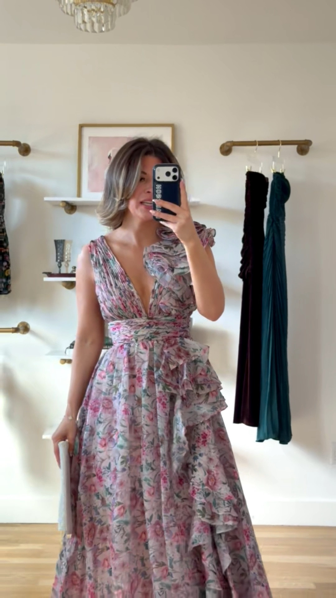 Viral floral wedding guest dress in multiple colorways!

Wearing my usual small/2

Mac duggal code: emerson10
Electric picks code: emerson20

Wedding guest
Formal event
Black tie
Floral
Spring event
Special occasion
Nighty

#LTKSeasonal #LTKgrwm #LTKWedding