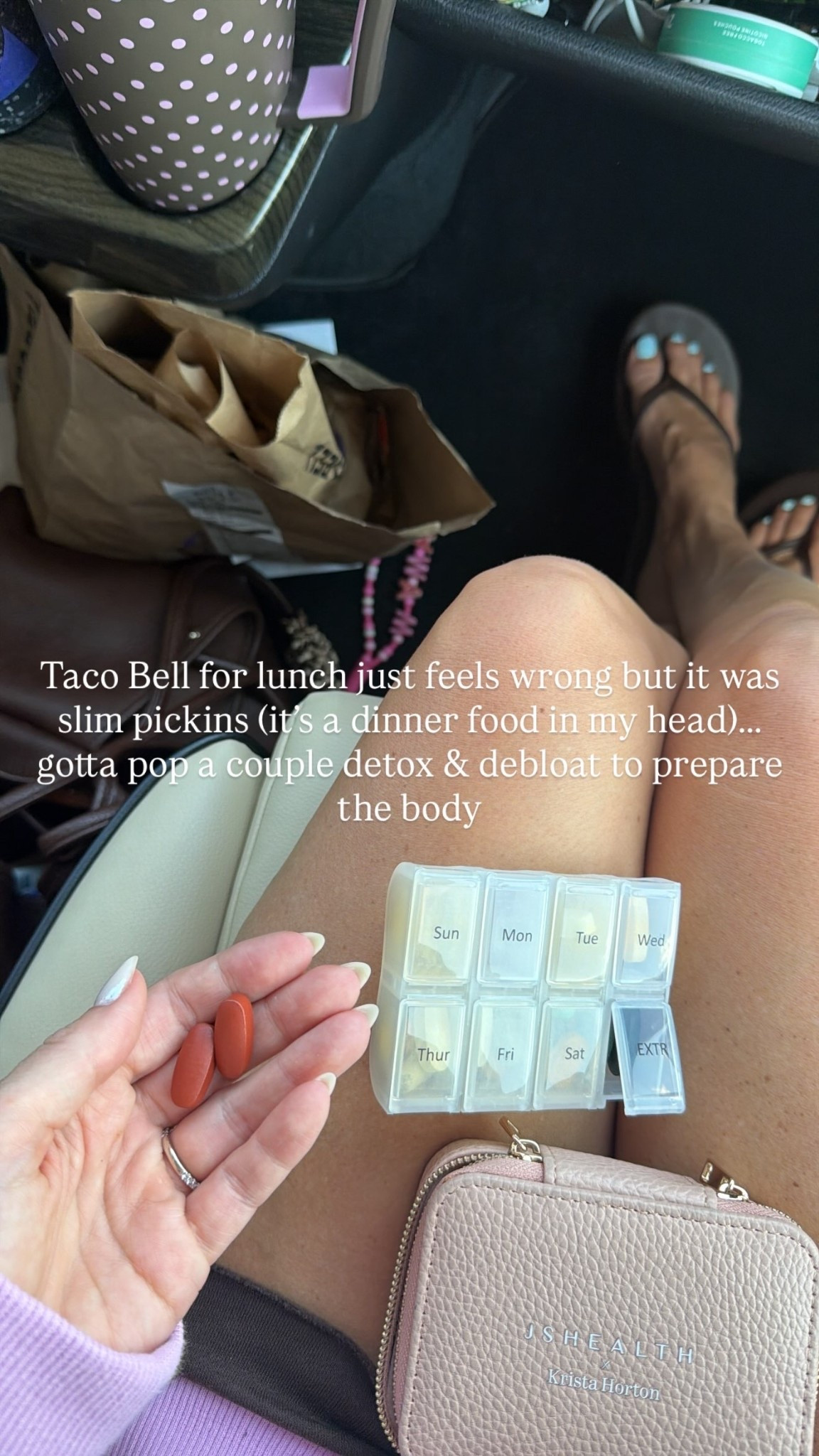 Taco Bell for lunch just feels wrong but it was slim pickins (it’s a dinner food in my head)…….
gotta pop a couple detox & debloat to prepare the body