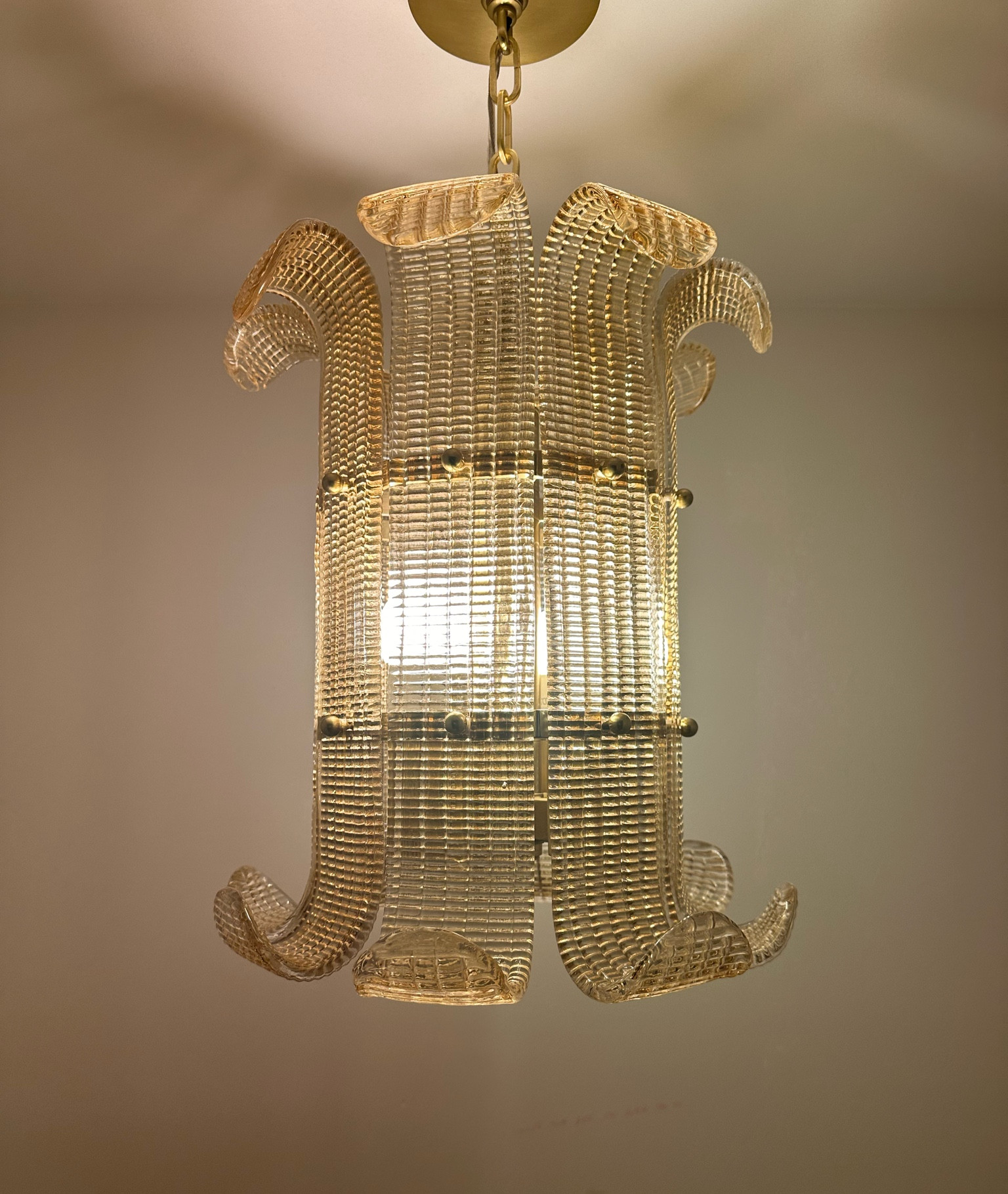 Powder bath pendant light 

Lighting, visual, comfort, Regina, Andrews powder, bathroom home decor, interior lighting, chandelier gold 

#LTKHome