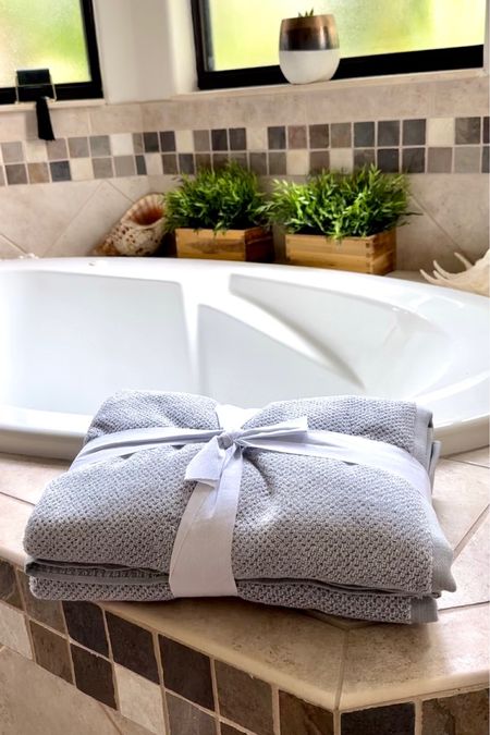Immerse yourself in luxury with @cozyearth´s Nantucket bath towels!
Experience ultimate comfort and style and save 40% on your entire purchase with my code
SOFRENCH-40. 🔥


#LTKhome #LTKMostLoved #LTKVideo