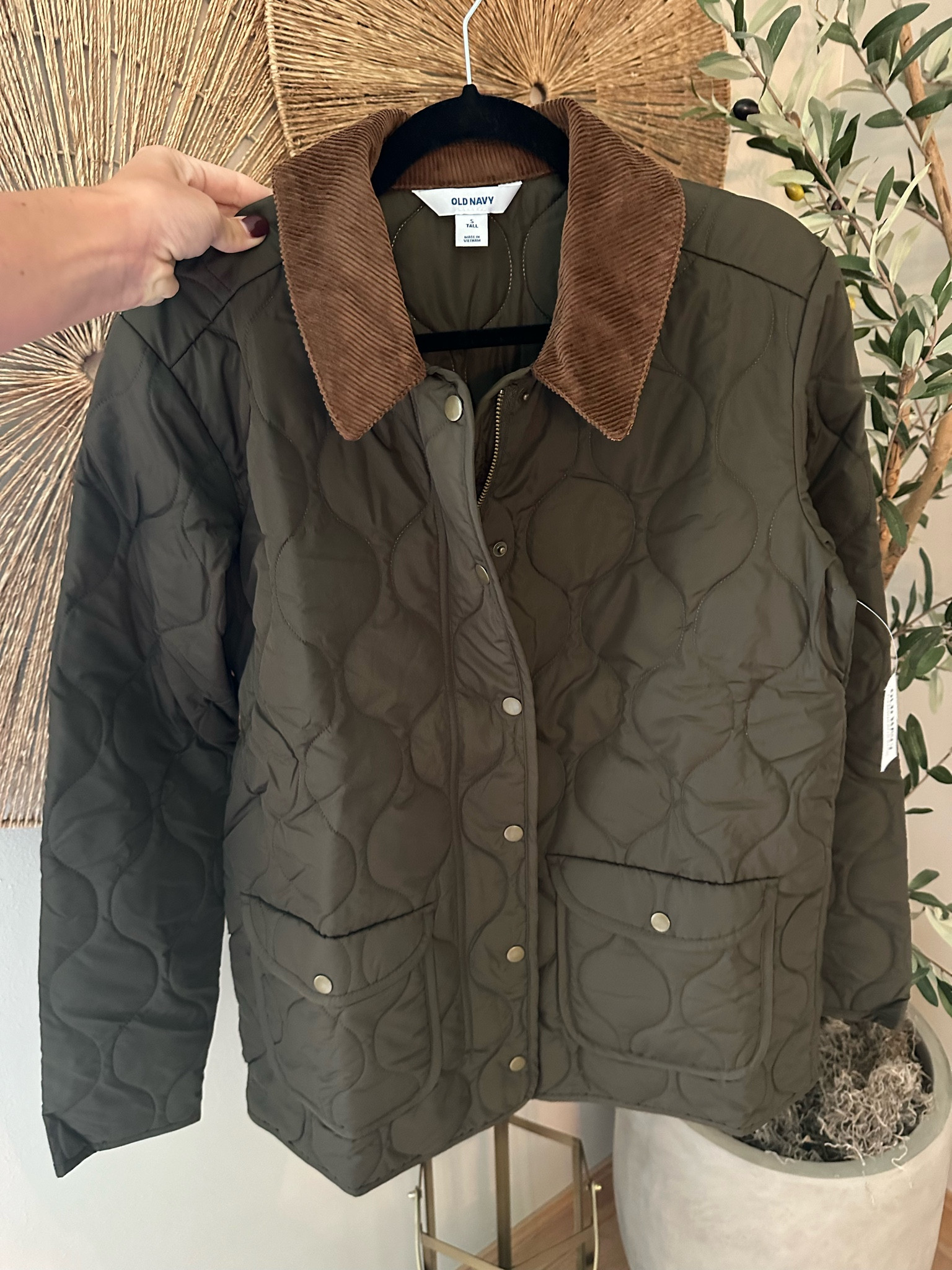 This awesome fall jacket from @oldnavy was just restocked in regular lengths! 🙌🏻 I have the small tall (all tall sizes are out of stock) 

#LTKFindsUnder50 #LTKFindsUnder100 #LTKStyleTip