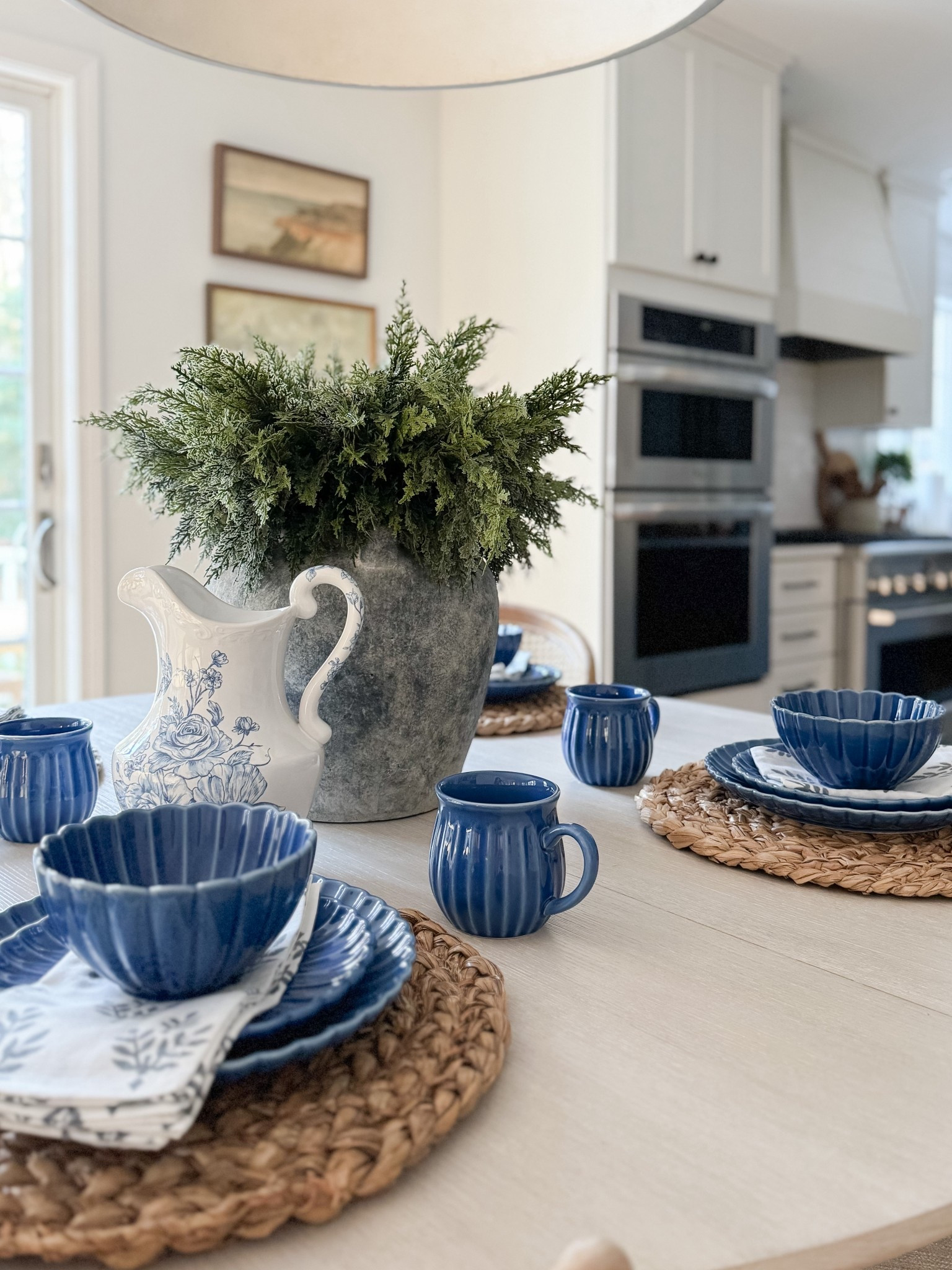 Coastal Holiday Dining

Amazon Christmas stems  Walmart dinnerware Home decor  coastal kitchen  kitchen runner  coastal kitchen faves  home decor  trending home decor  sherricalnanhome 

#LTKFindsUnder50 #LTKHome