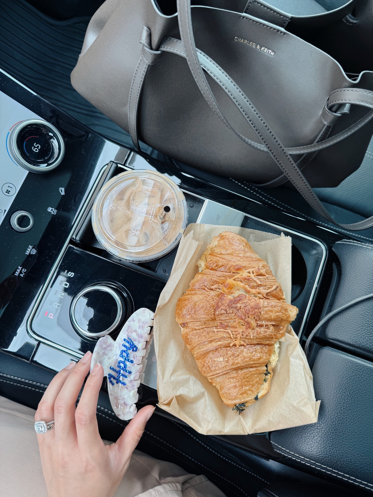 TGIF 🤎 corporate girlie celebrates on Fridays 🥳 wearing @charleskeithofficial Calla Tote Bag 🙌 15% off code COMAMBUS15-CDSI7FIGFA

https://community.charleskeith.com/s/angelina.l

#ImwithCharlesKeith #CharlesKeithCommunity #corporategirlie 

#LTKItBag #LTKWorkwear #LTKPetite