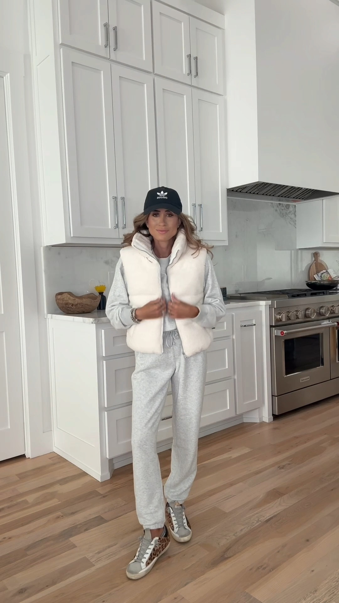 Grey sweatshirt and jogger set size xxs on sale! With Sherpa puffer vest 

#LTKPetite #LTKFindsUnder50 #LTKFindsUnder100