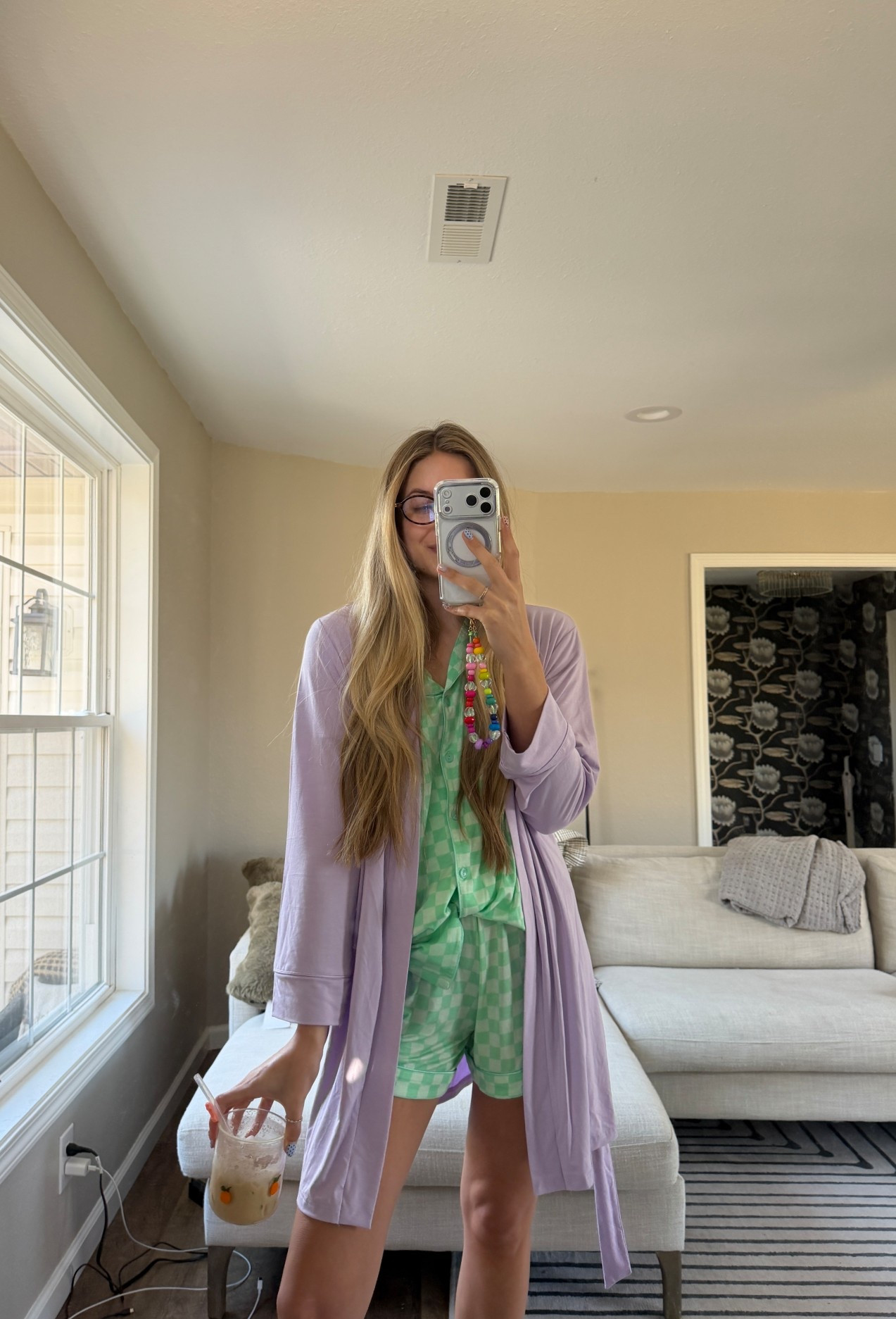 New in my Sundays jams for spring ☀️🙌🏼🌷💐 So cute! These are always my favorite! #pajamas #inmysundays 