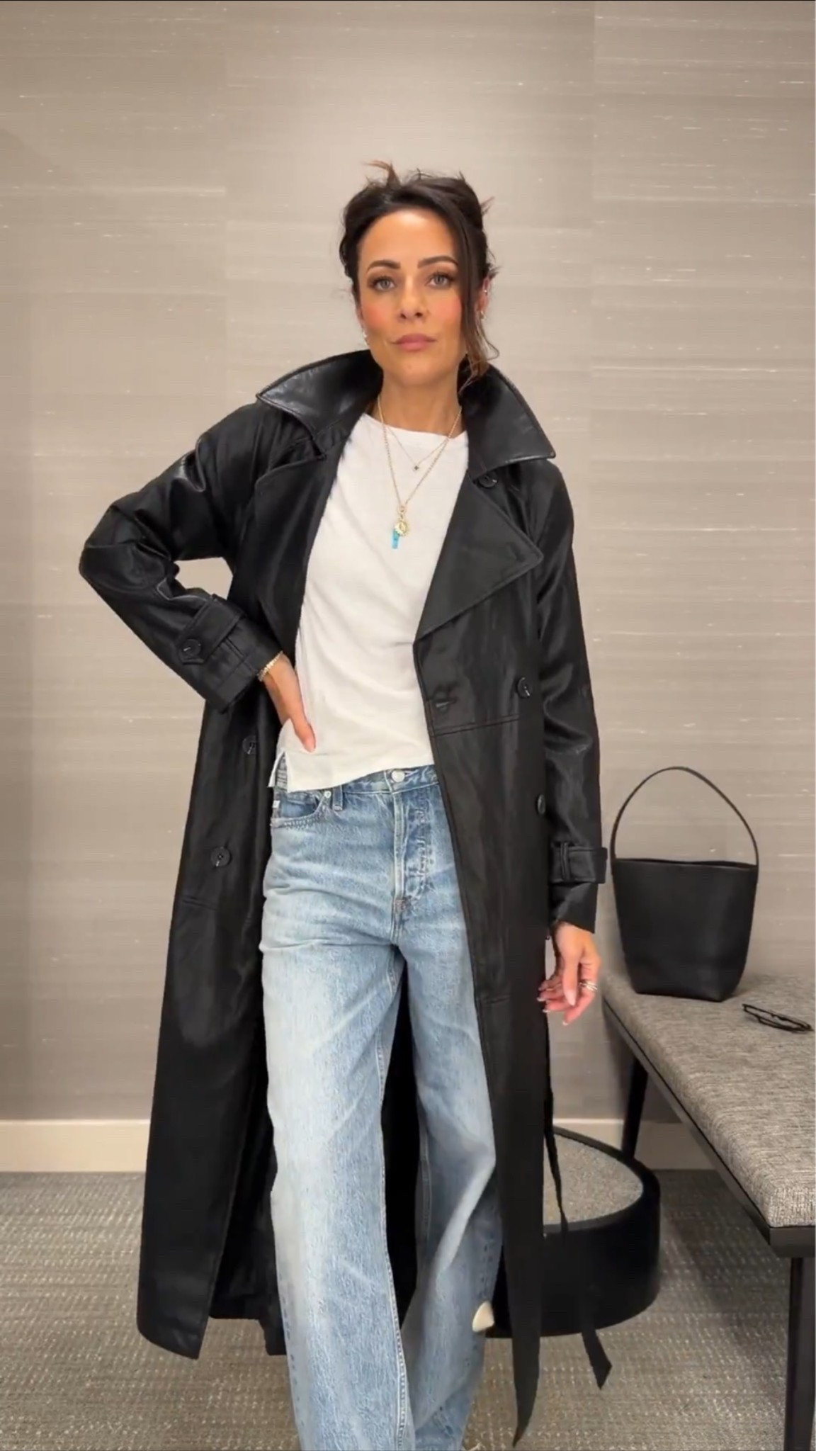Love this leather trench! So many ways to style it, and it’s on sale!! 




Trench, sale, leather, style