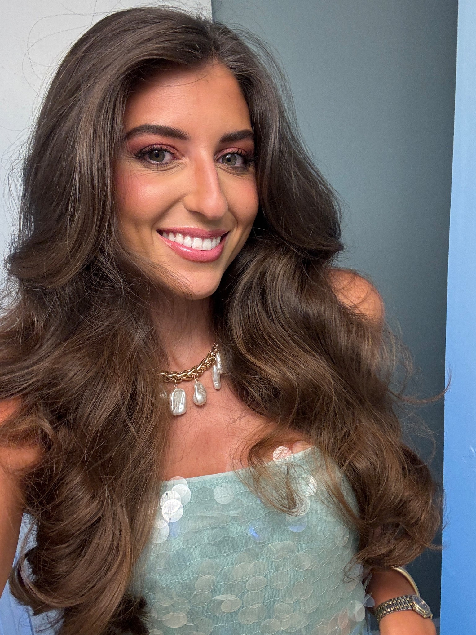 Nude Lavalliere in YSL love shine!!! Rose Envy in elf lip oil & spice in Mac liner!!!