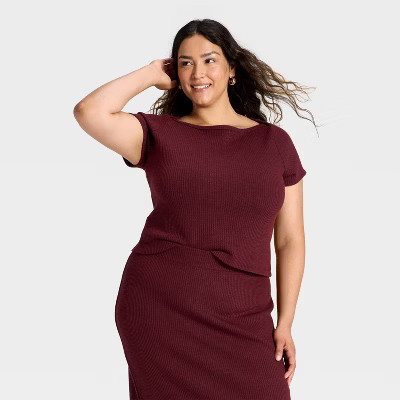 Women's Slim Fit Short Sleeve Boat Neck Ribbed T-Shirt - Universal Thread™ | Target