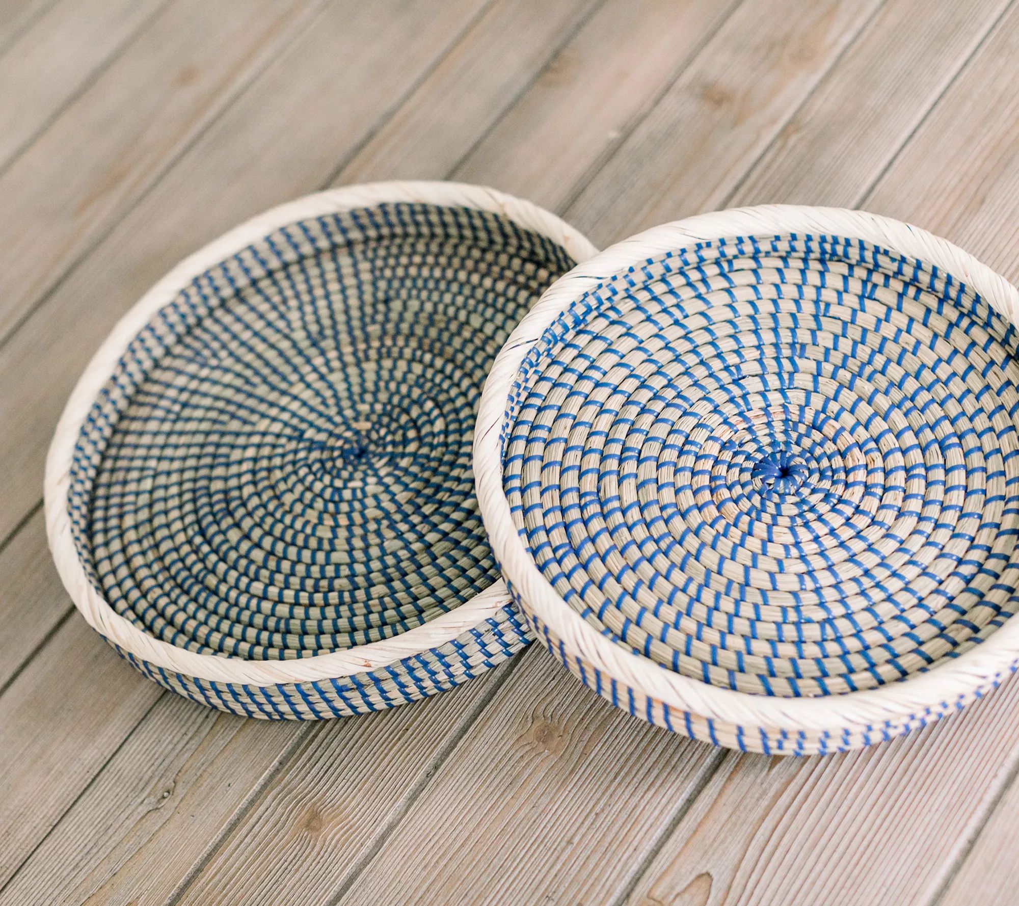 Set of 2 Seagrass Round Decor Trays by Lauren McBride | QVC
