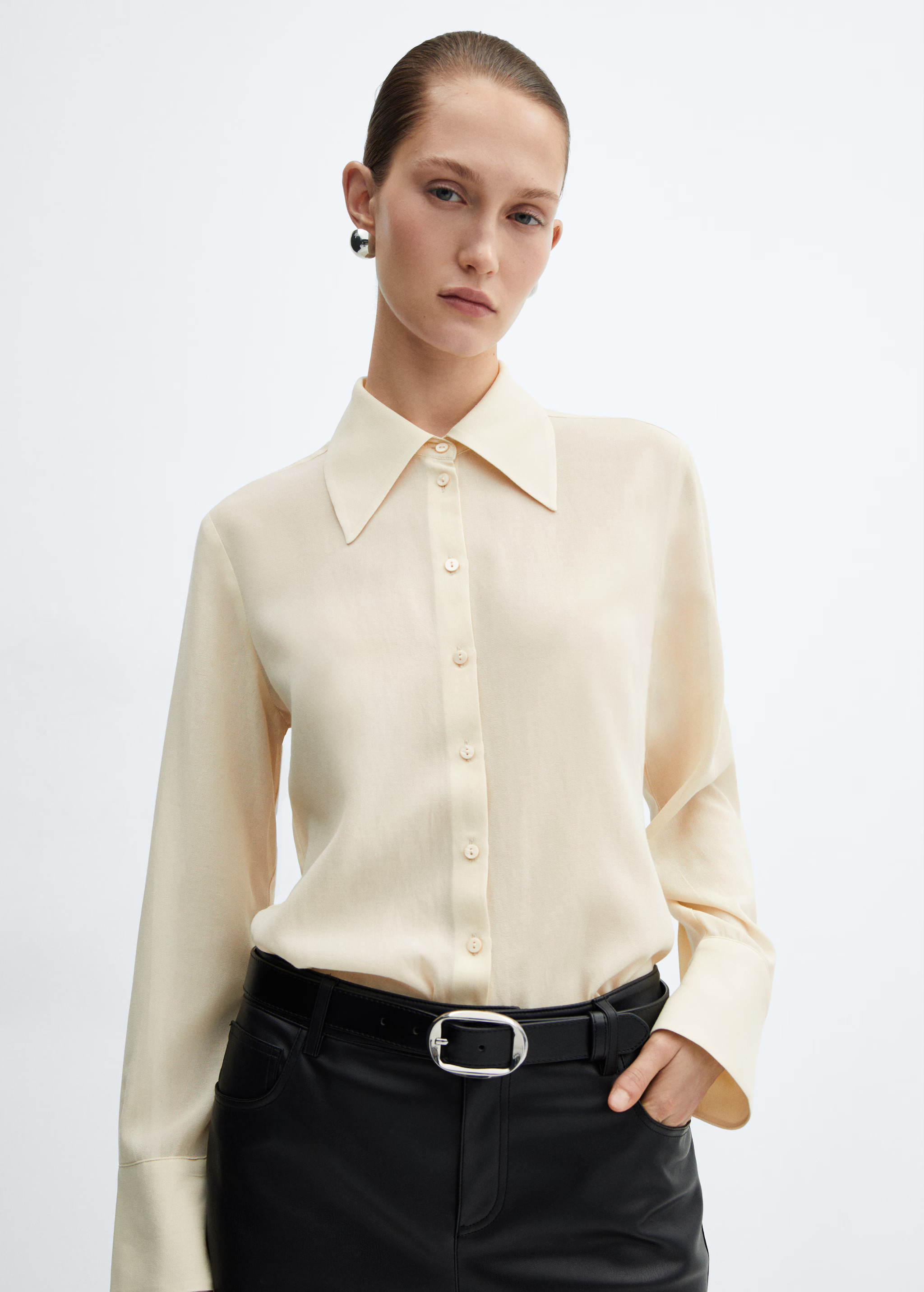 Buttoned flowy shirt | MANGO (US)