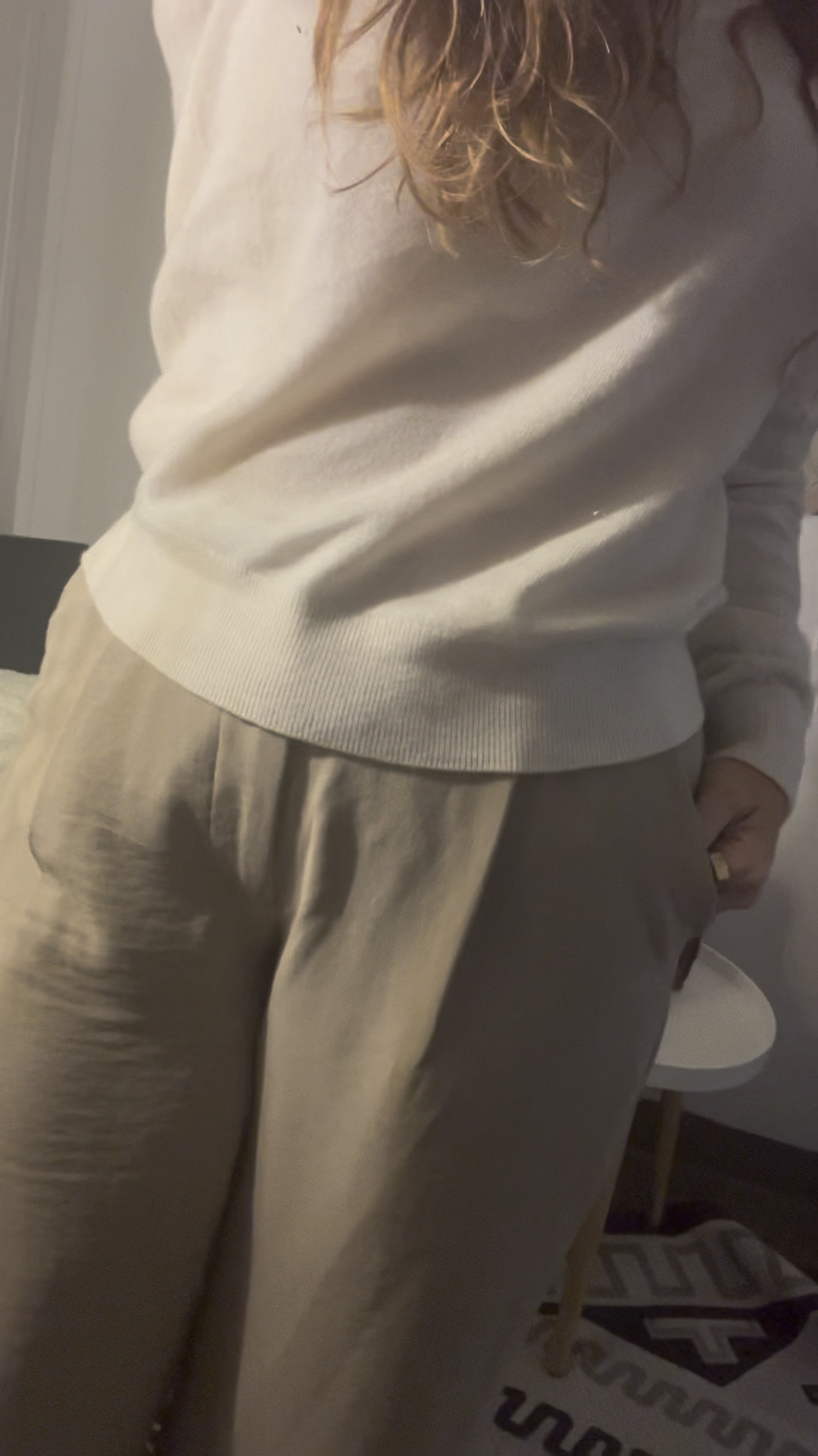 Things i learned about style in my 40s, Part
3: you don't have to sacrifice style to be comfortable.
These crepe pants from Abercrombie are so flipping comfortable and look amazing paired with a cashmere sweater for winter or a silk tank during summer. Style it up with some jewelry and chunky leather loafers for a business casual look with a current slant.

#LTKmidsize #LTKover40 #LTKfindsunder100